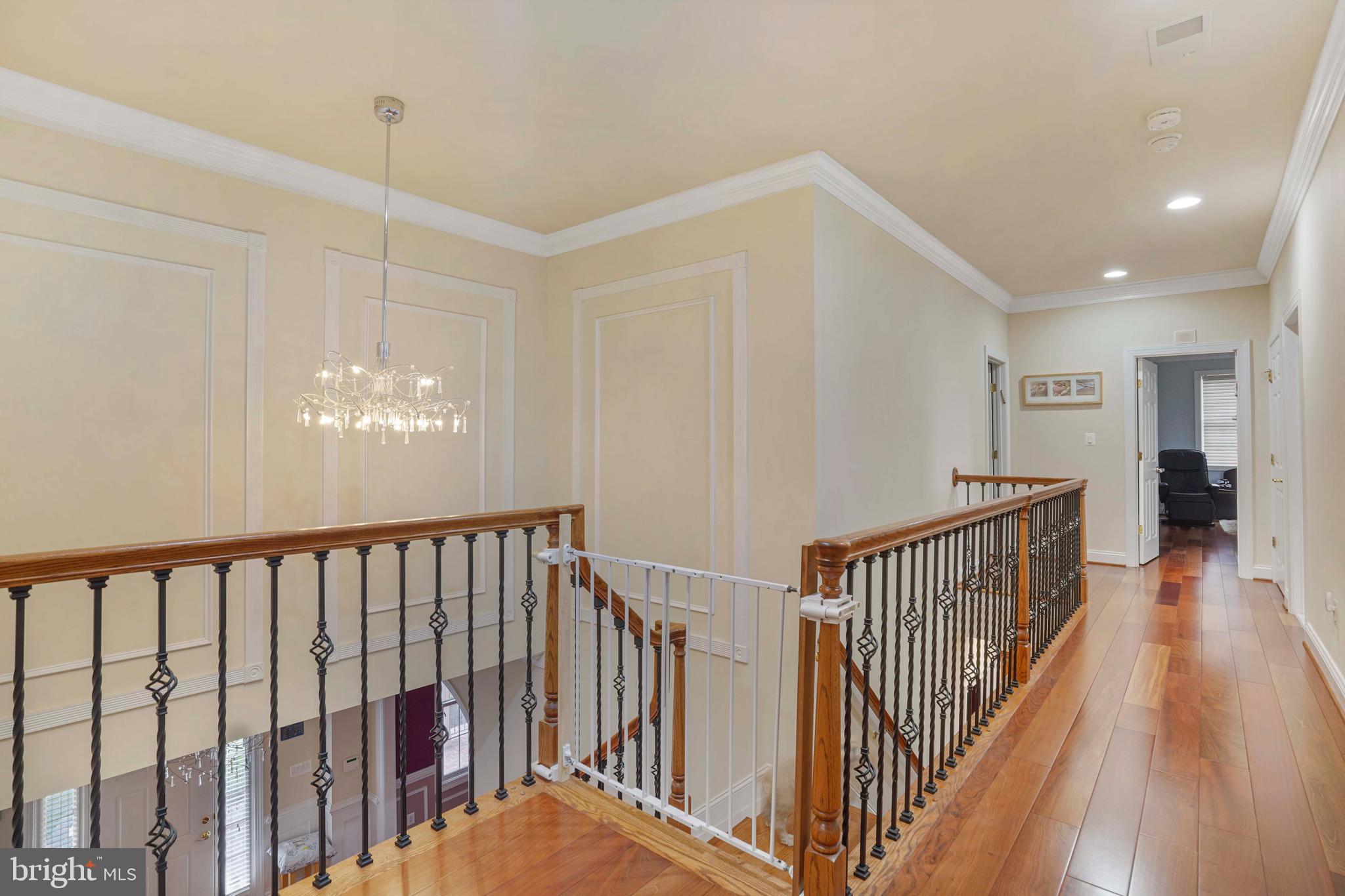 THOMPSONS CREST - Residential