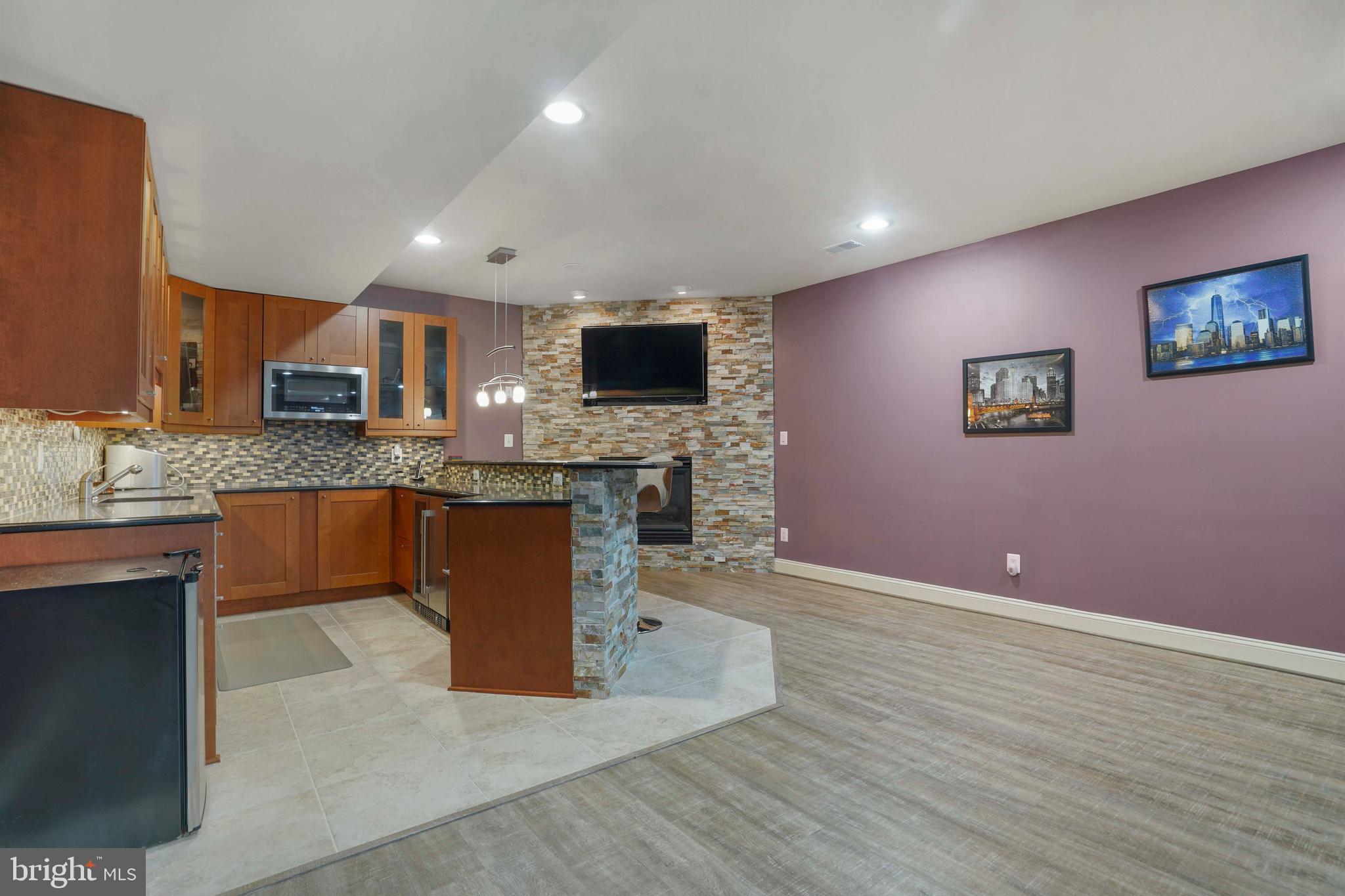 THOMPSONS CREST - Residential