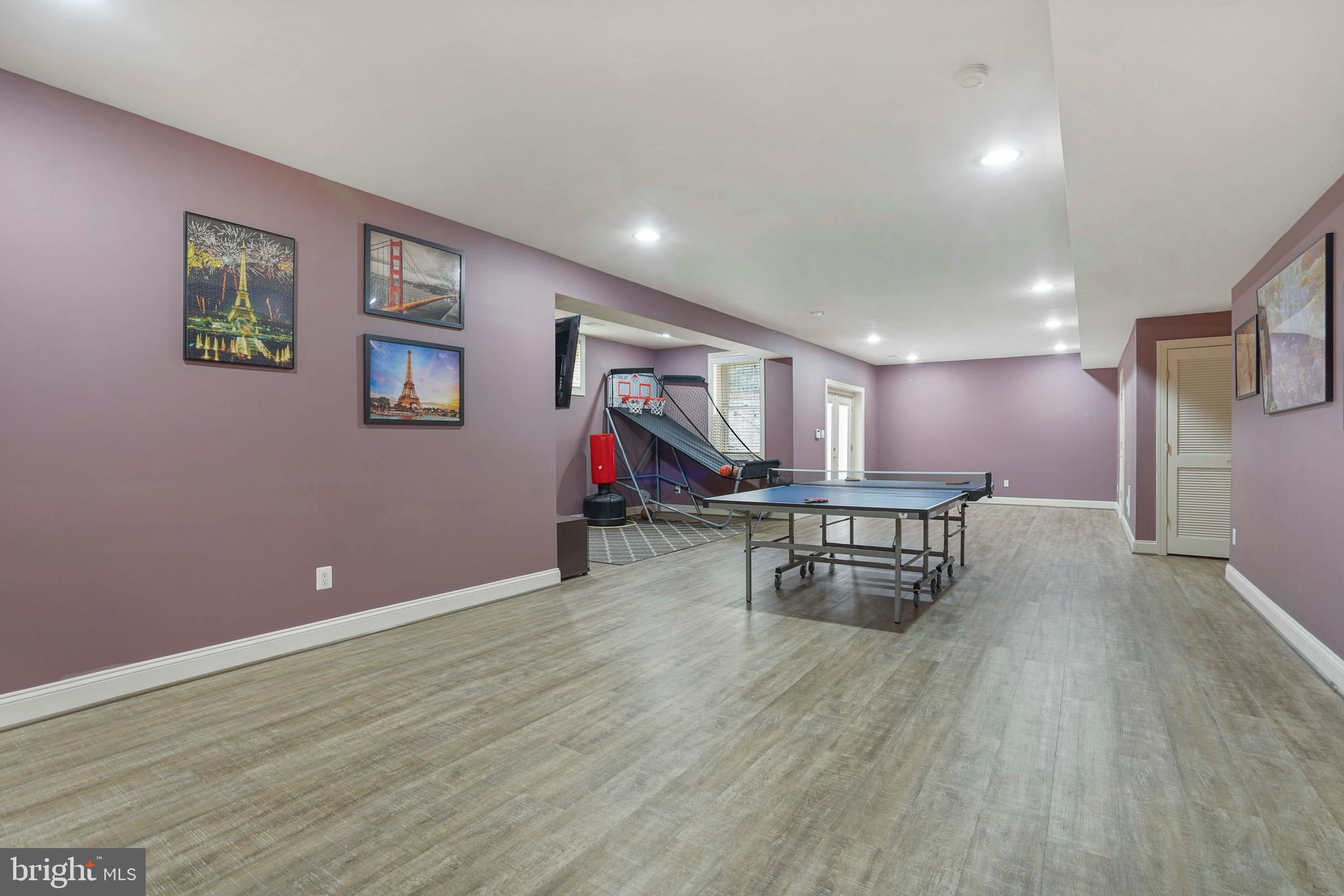 THOMPSONS CREST - Residential