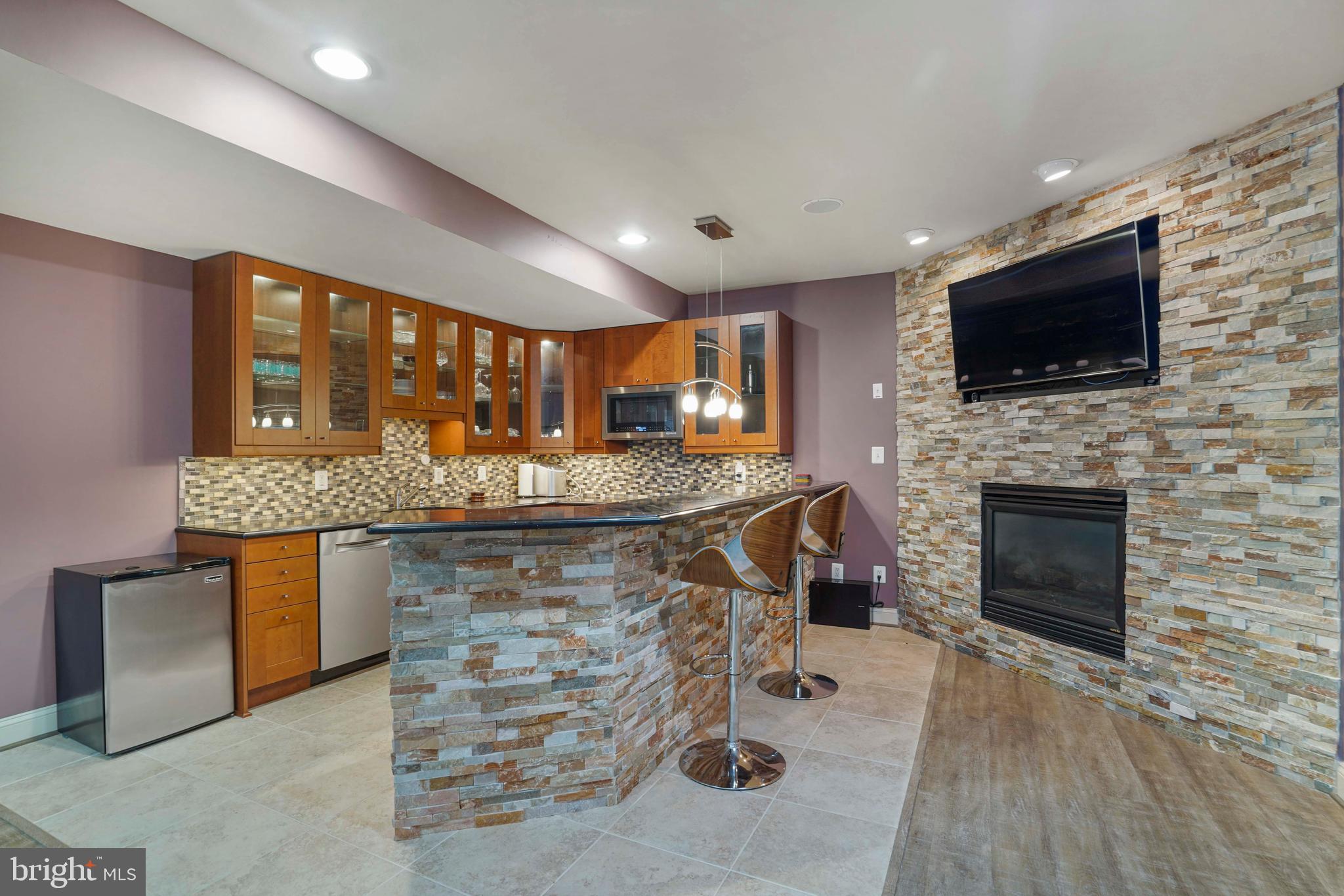 THOMPSONS CREST - Residential