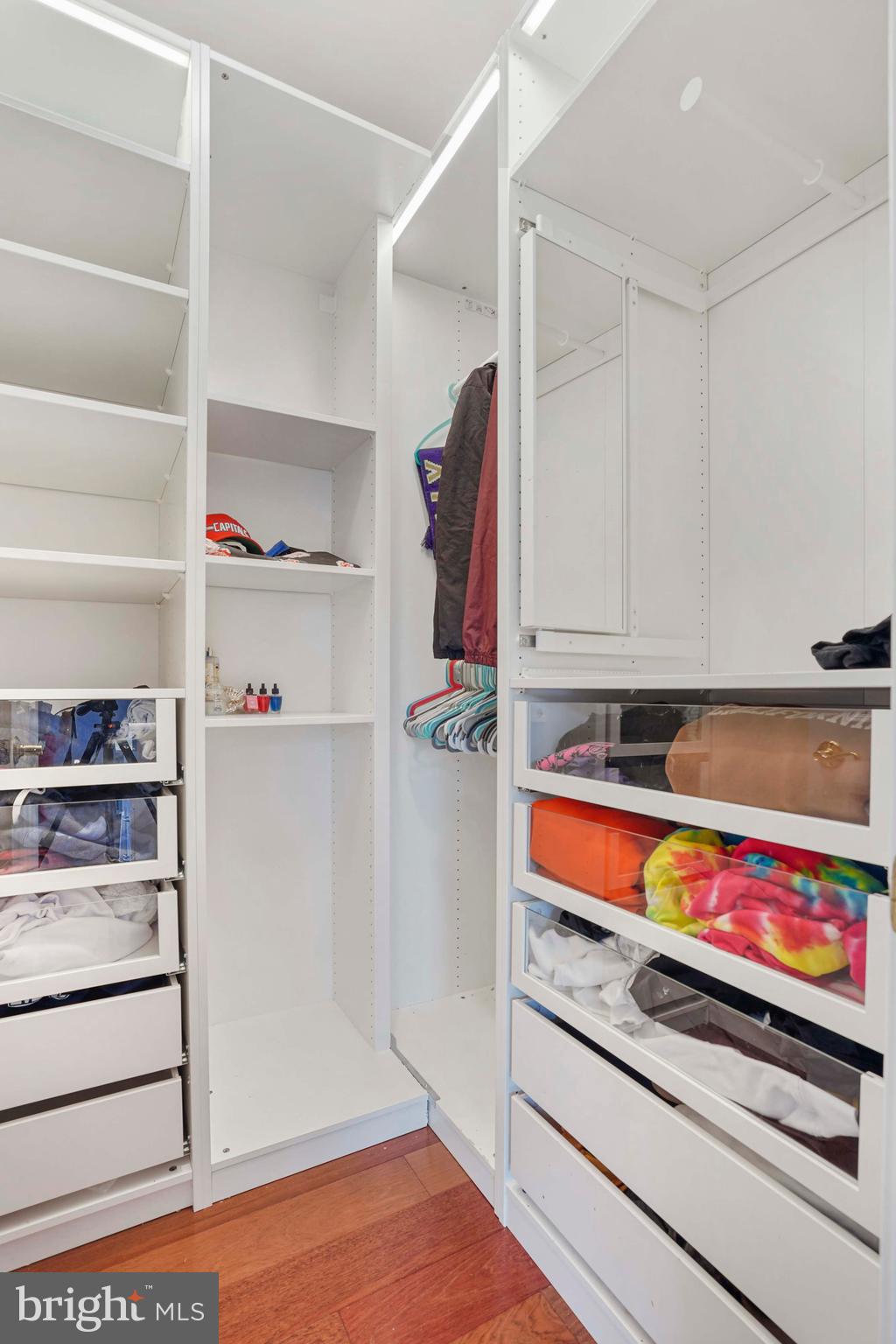 THOMPSONS CREST - Residential