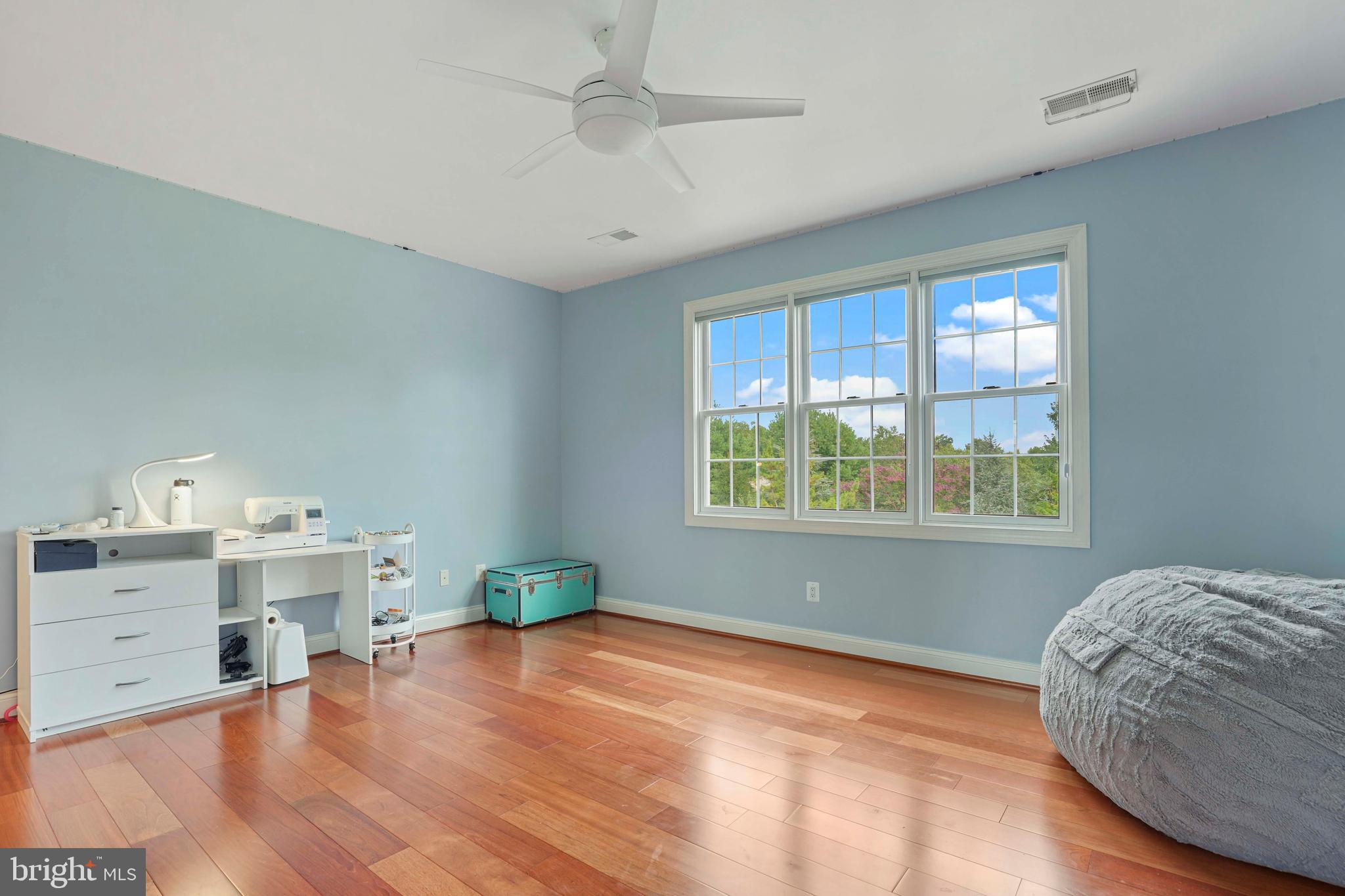 THOMPSONS CREST - Residential