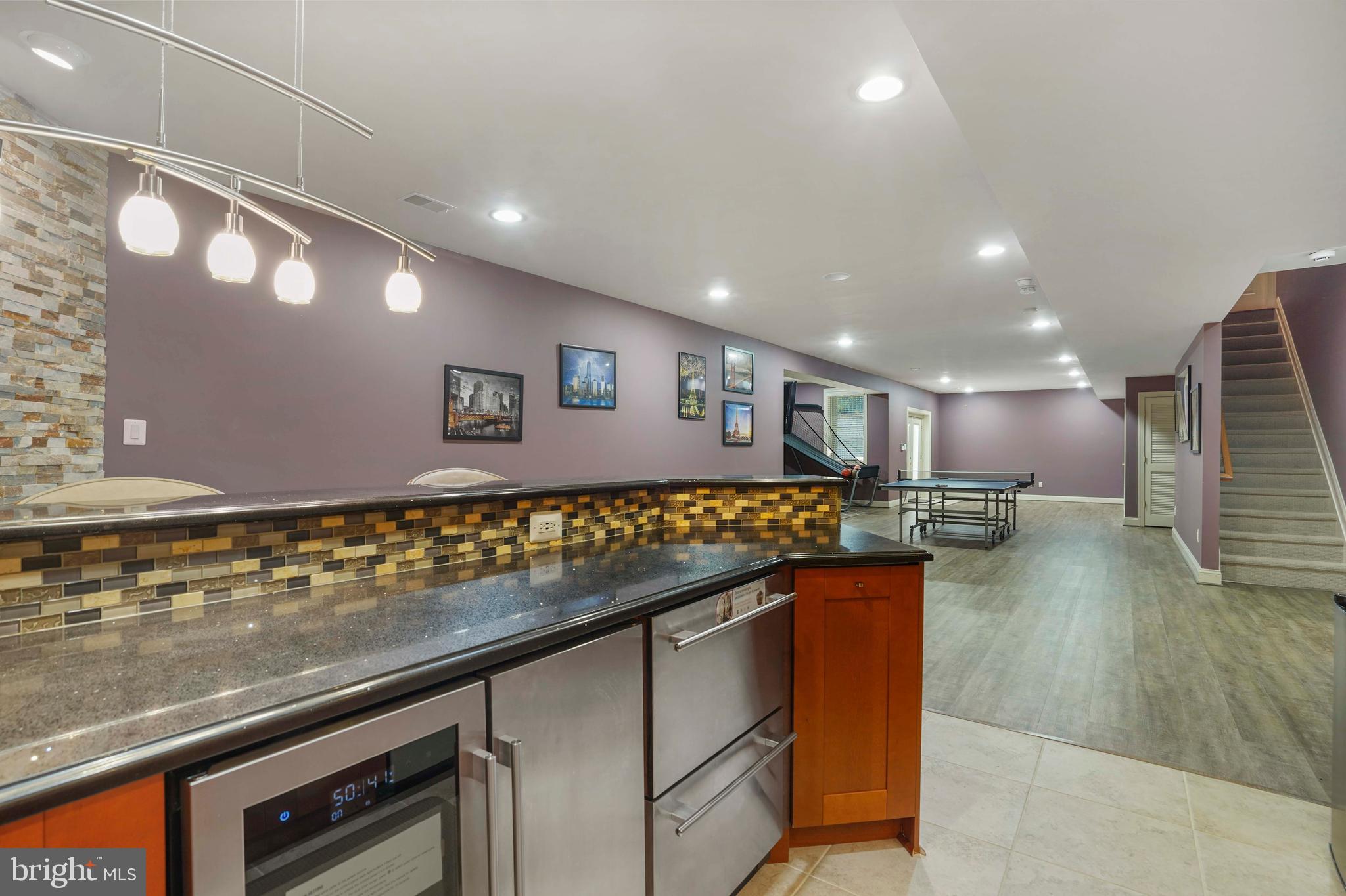 THOMPSONS CREST - Residential