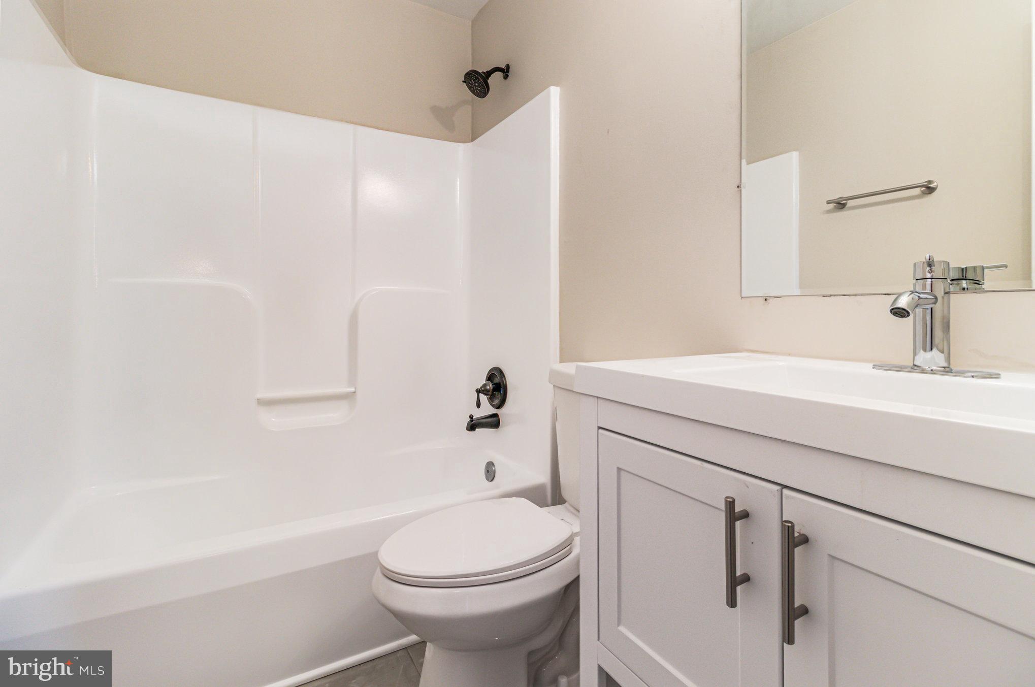 SHADOW WOODS - Residential