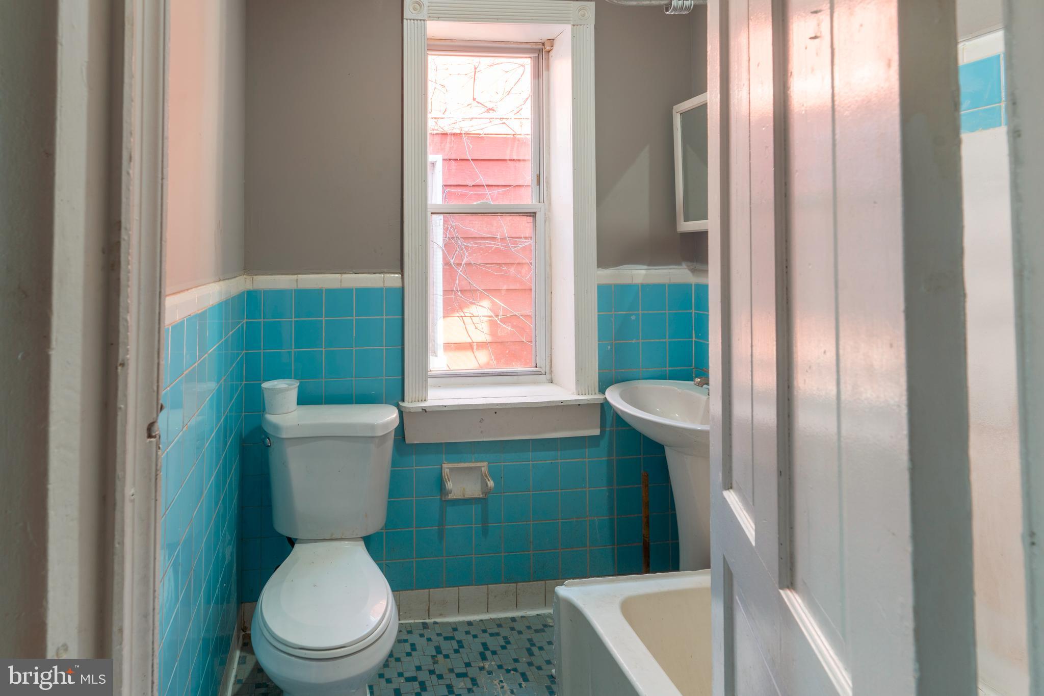 KENSINGTON - Residential