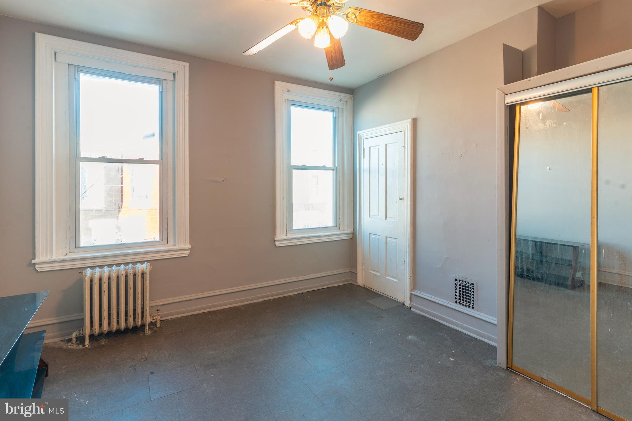 KENSINGTON - Residential