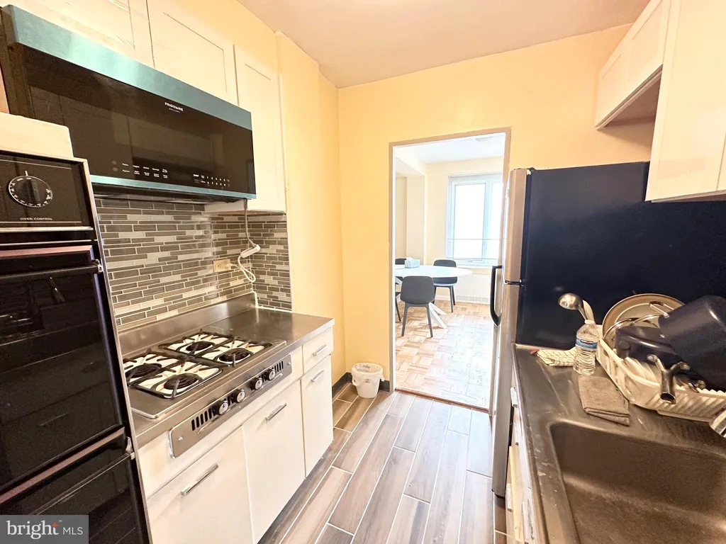 Additional image 6 of 2475 Virginia Avenue NW Unit 712, Washington, DC 20037