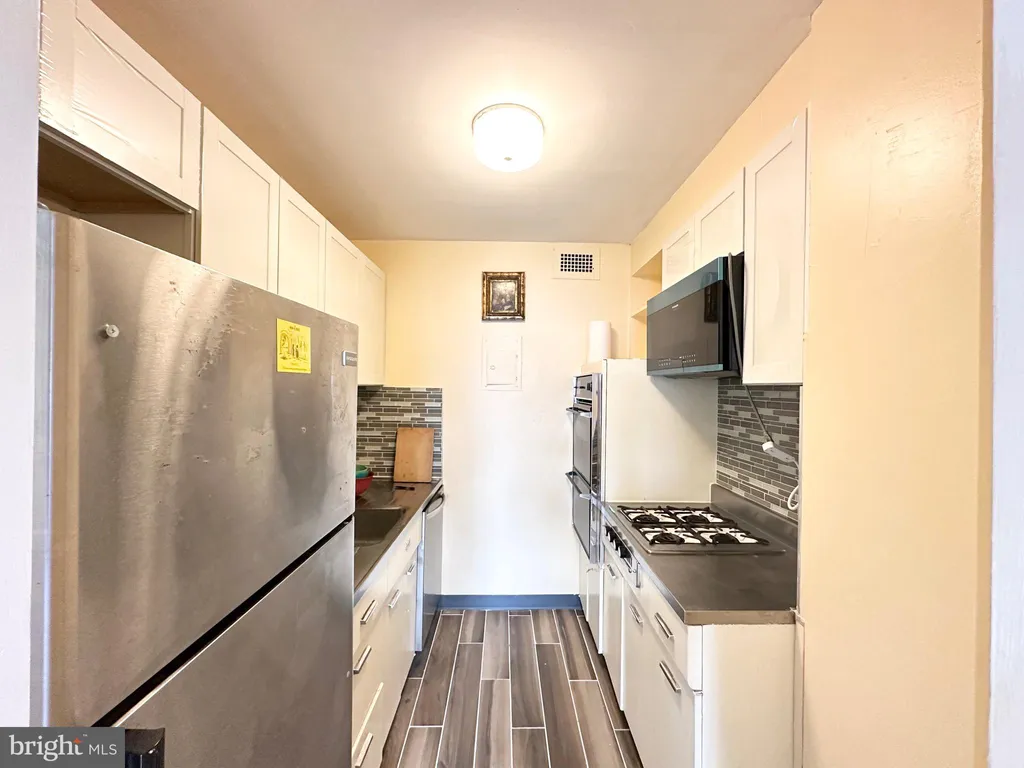 Additional image 7 of 2475 Virginia Avenue NW Unit 712, Washington, DC 20037