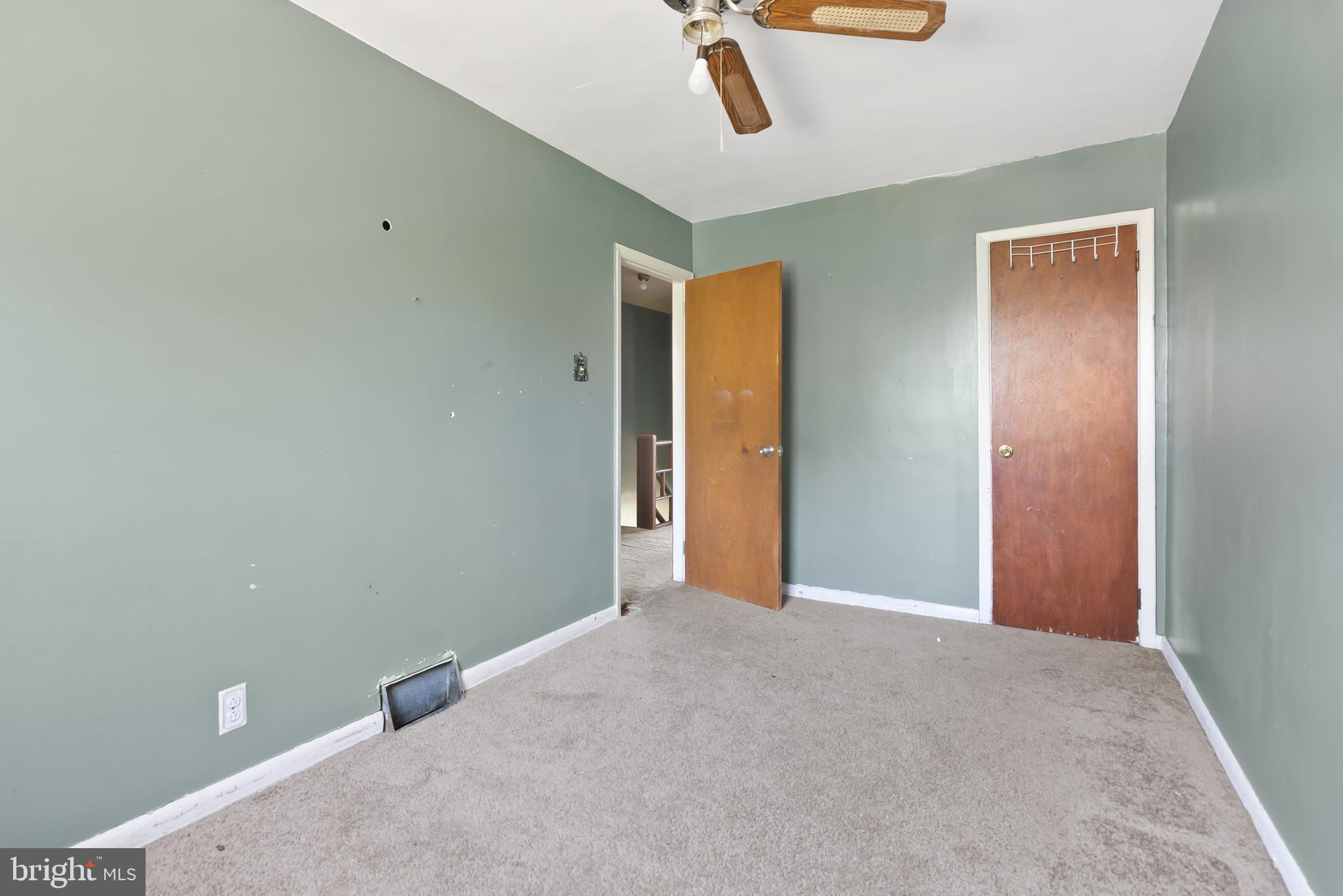 ELMWOOD PARK - Residential