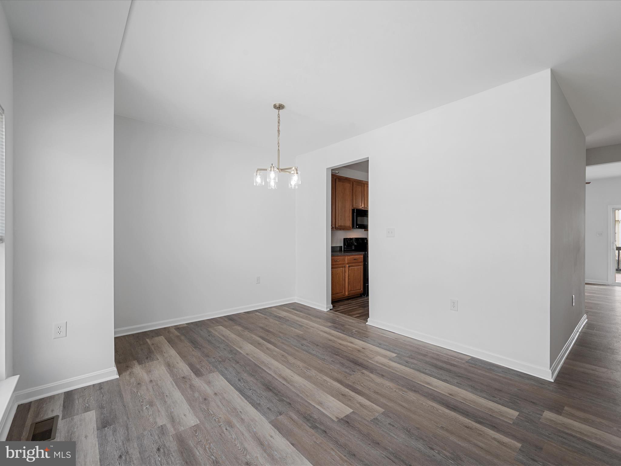 LIBERTY RUN - Residential