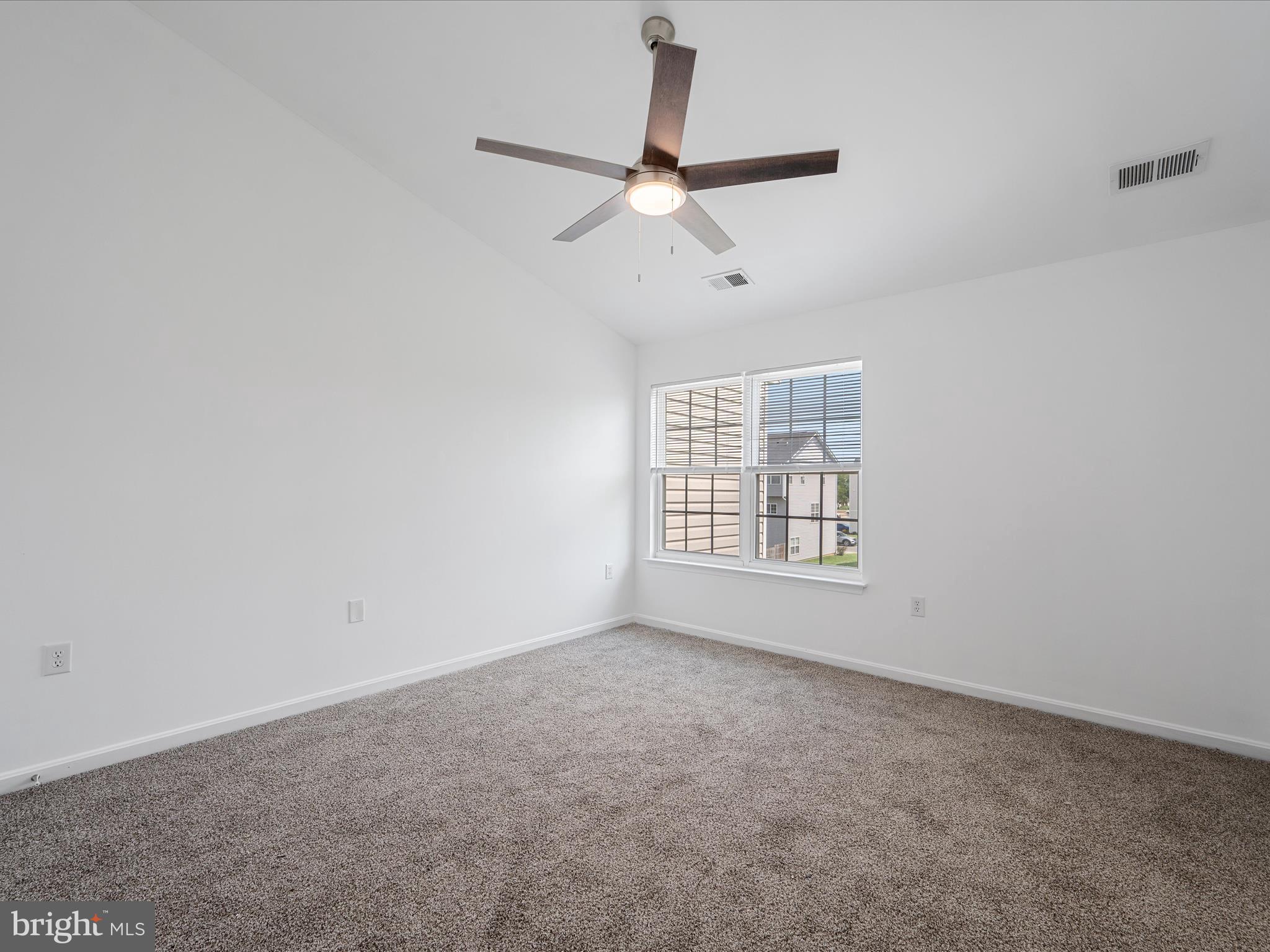 LIBERTY RUN - Residential