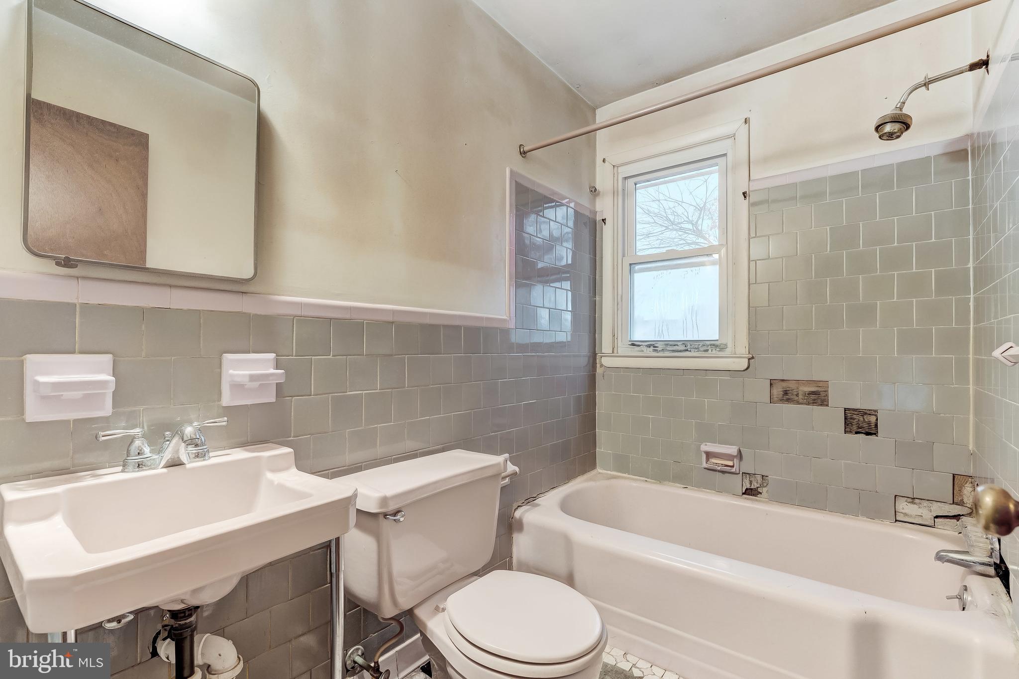 FAIRWAY GARDENS - Residential