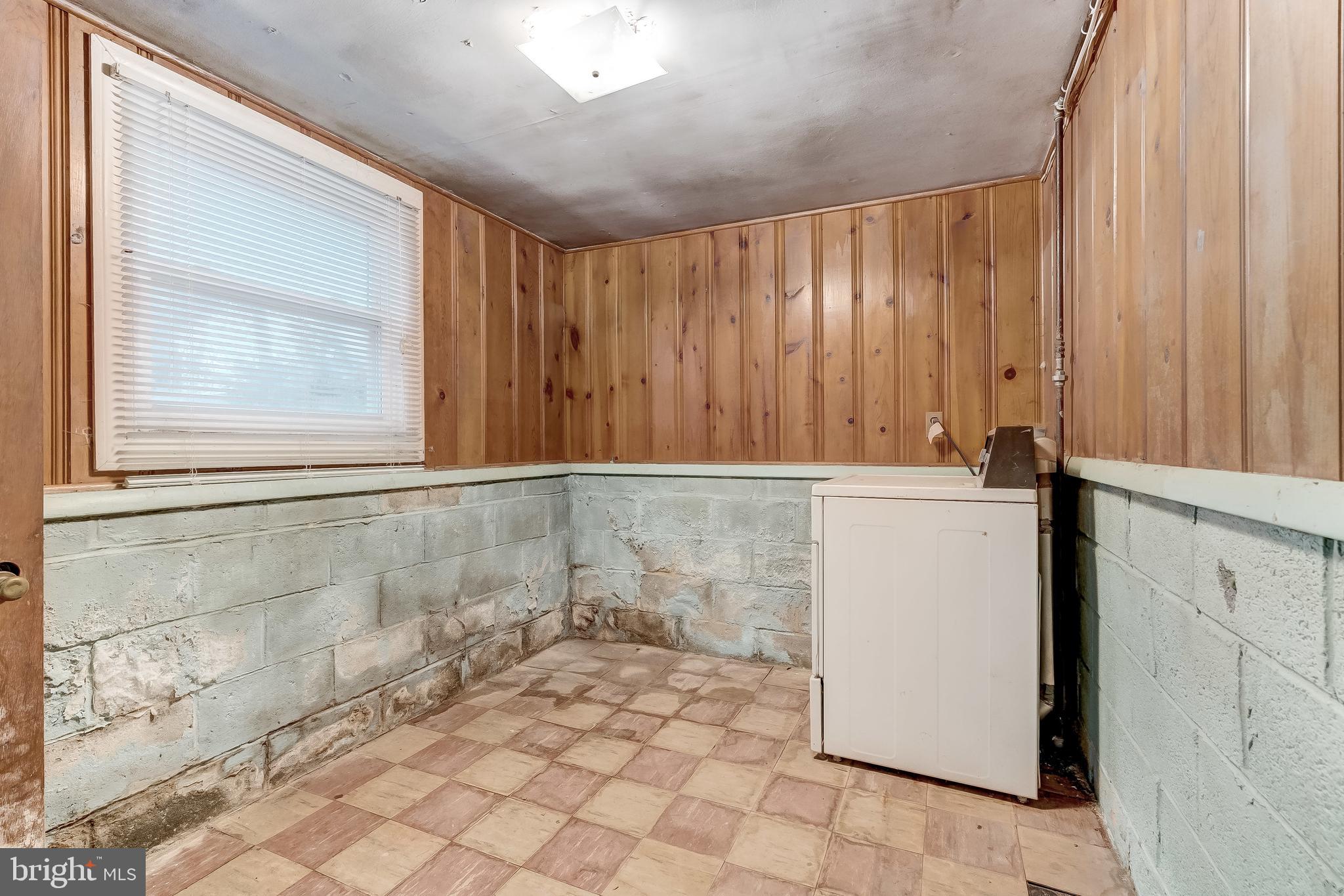 FAIRWAY GARDENS - Residential