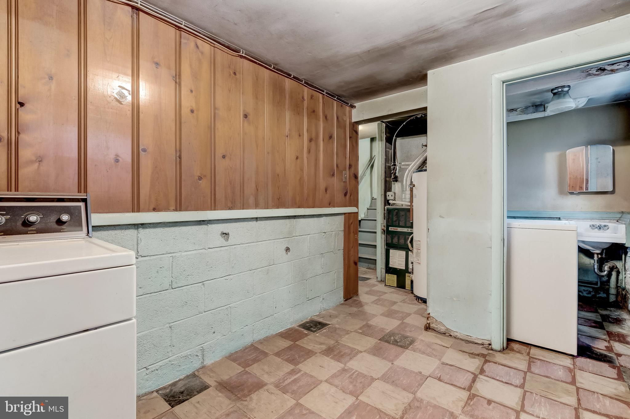 FAIRWAY GARDENS - Residential