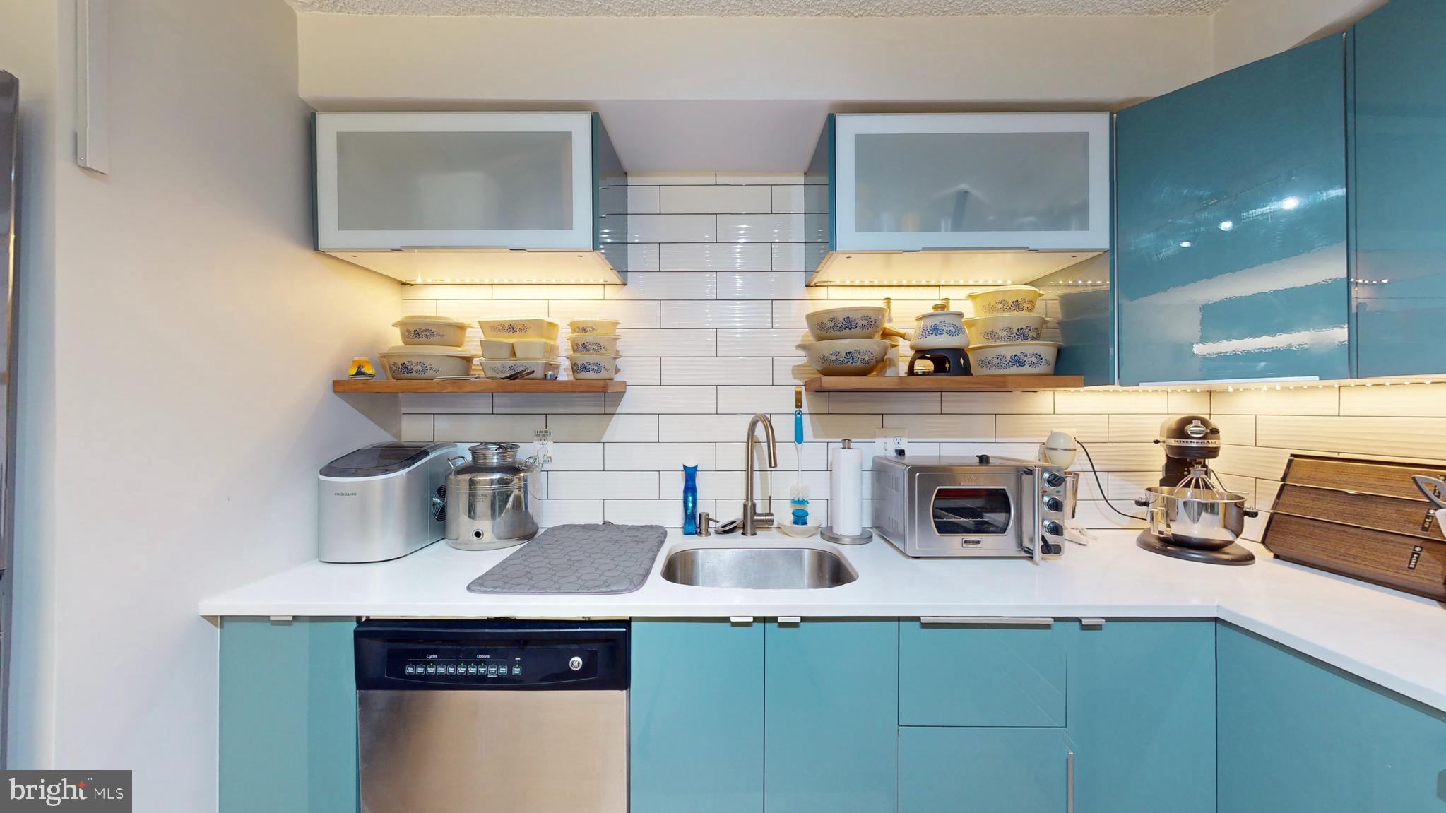 TEMPLETON OF ALEXANDRIA - Residential