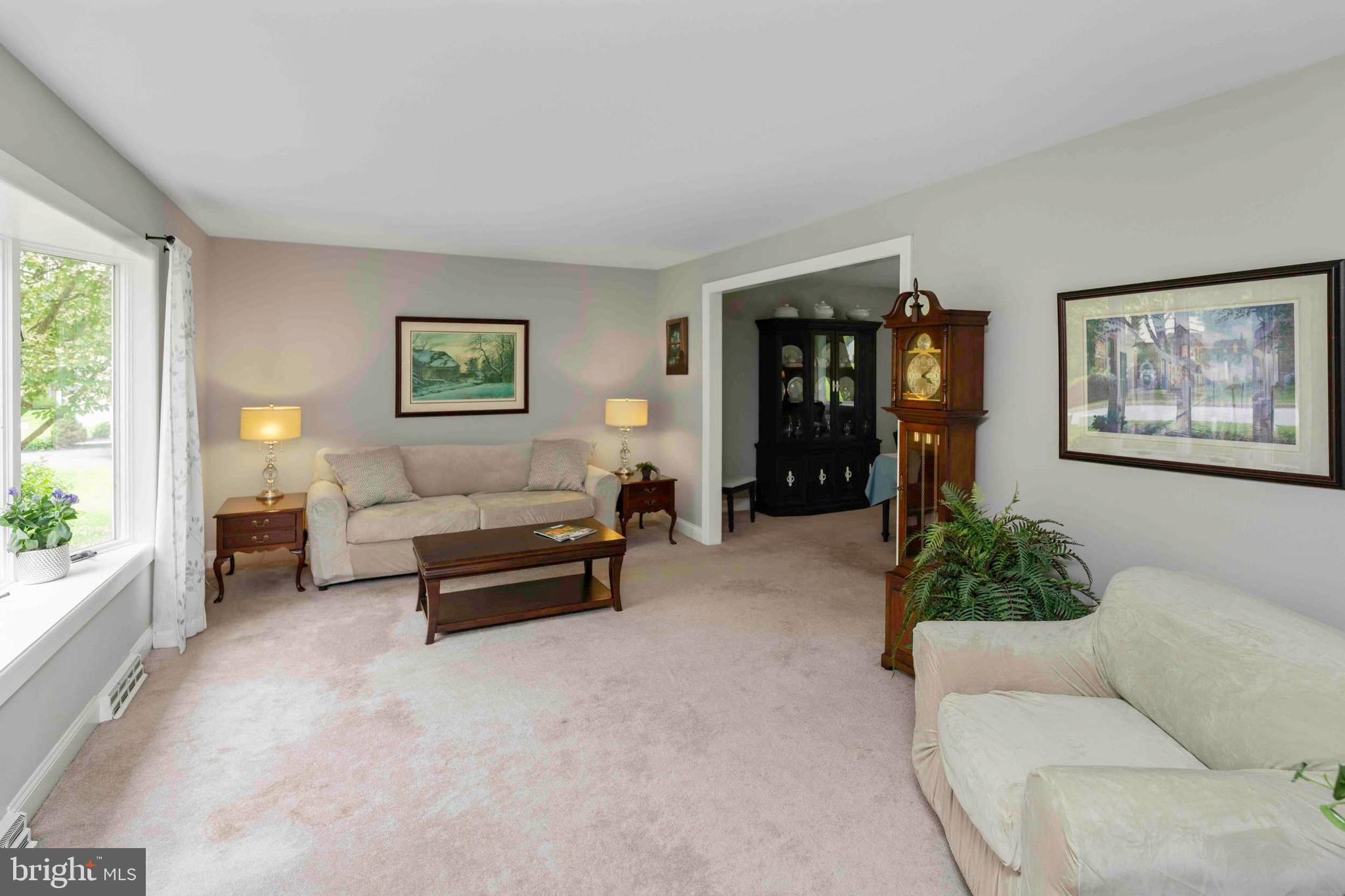 EAGLE MANOR - Residential