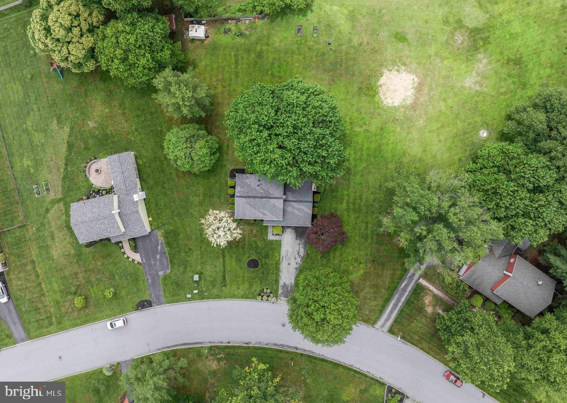 EAGLE MANOR - Residential