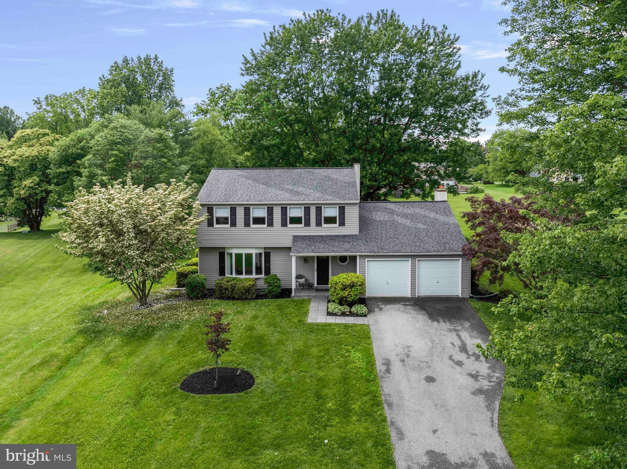 EAGLE MANOR - Residential