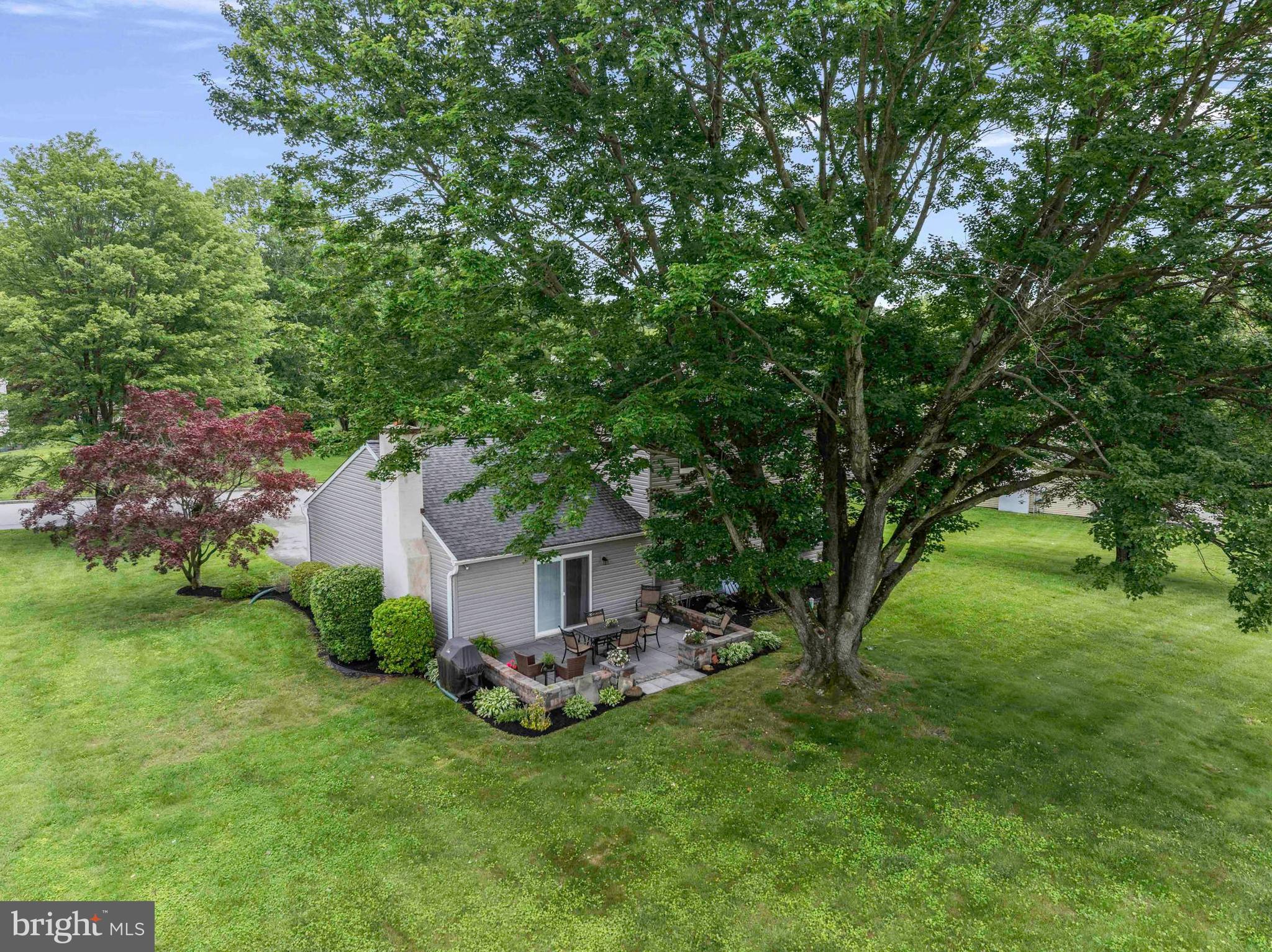 EAGLE MANOR - Residential