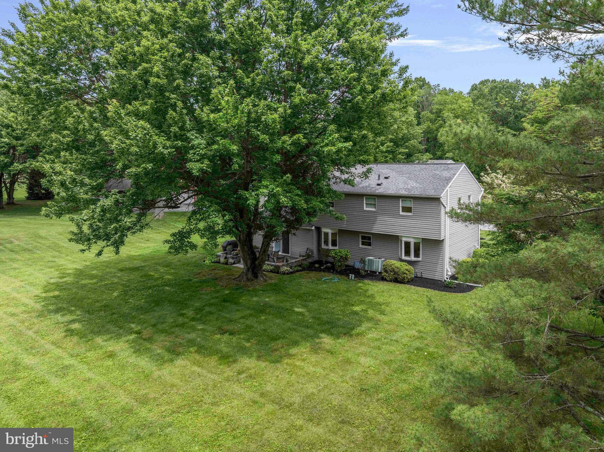 EAGLE MANOR - Residential