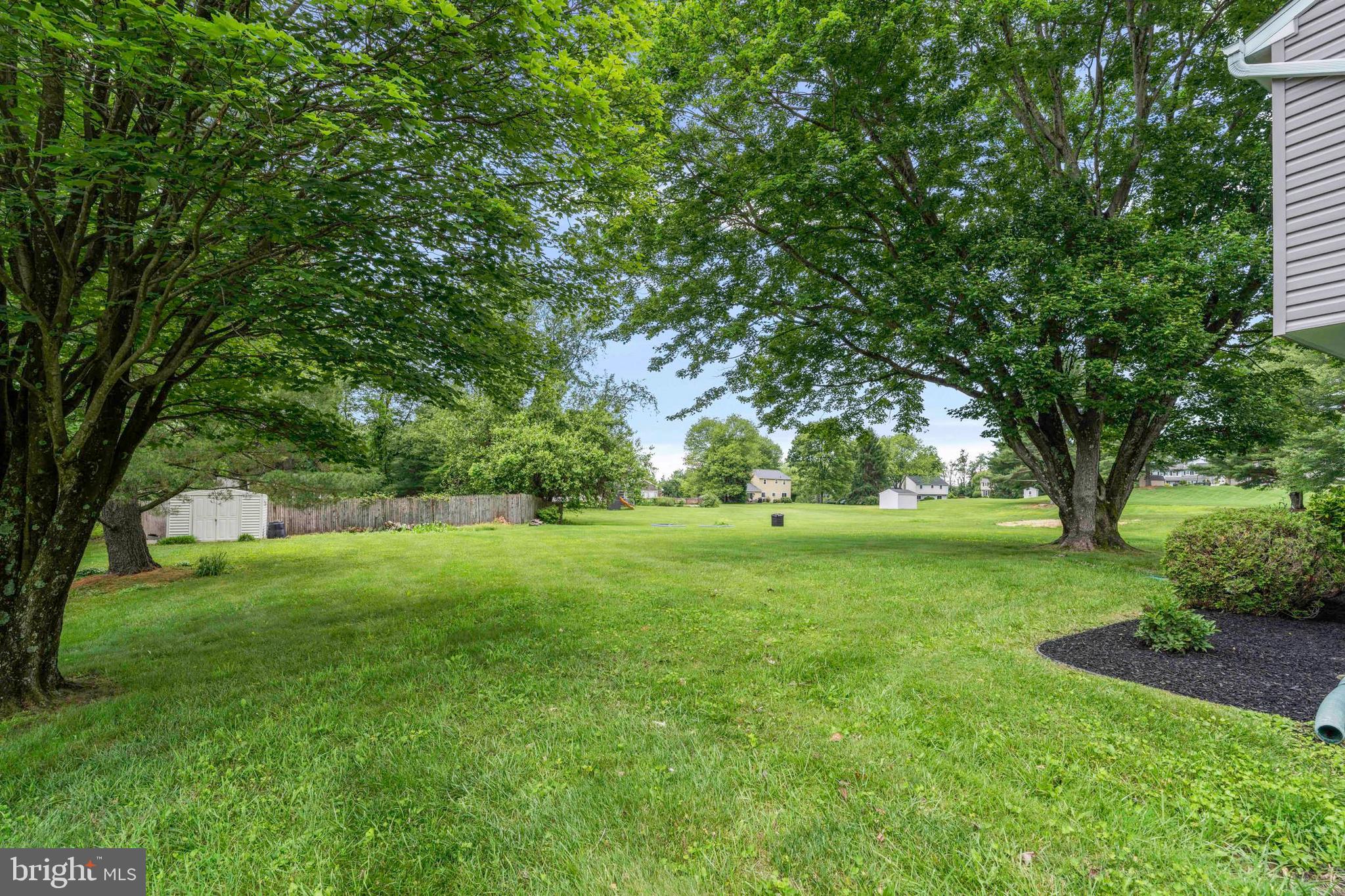 EAGLE MANOR - Residential