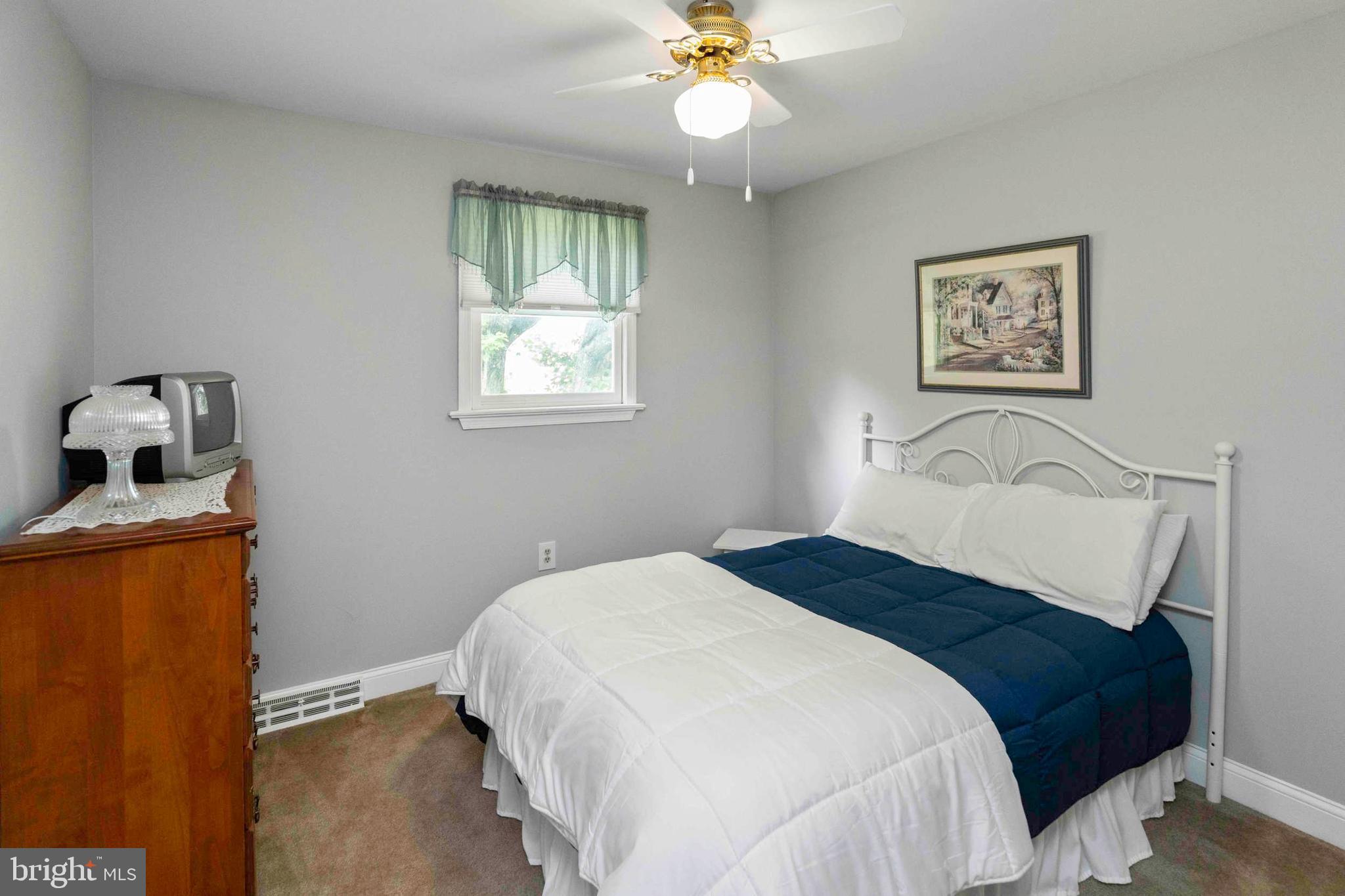 EAGLE MANOR - Residential