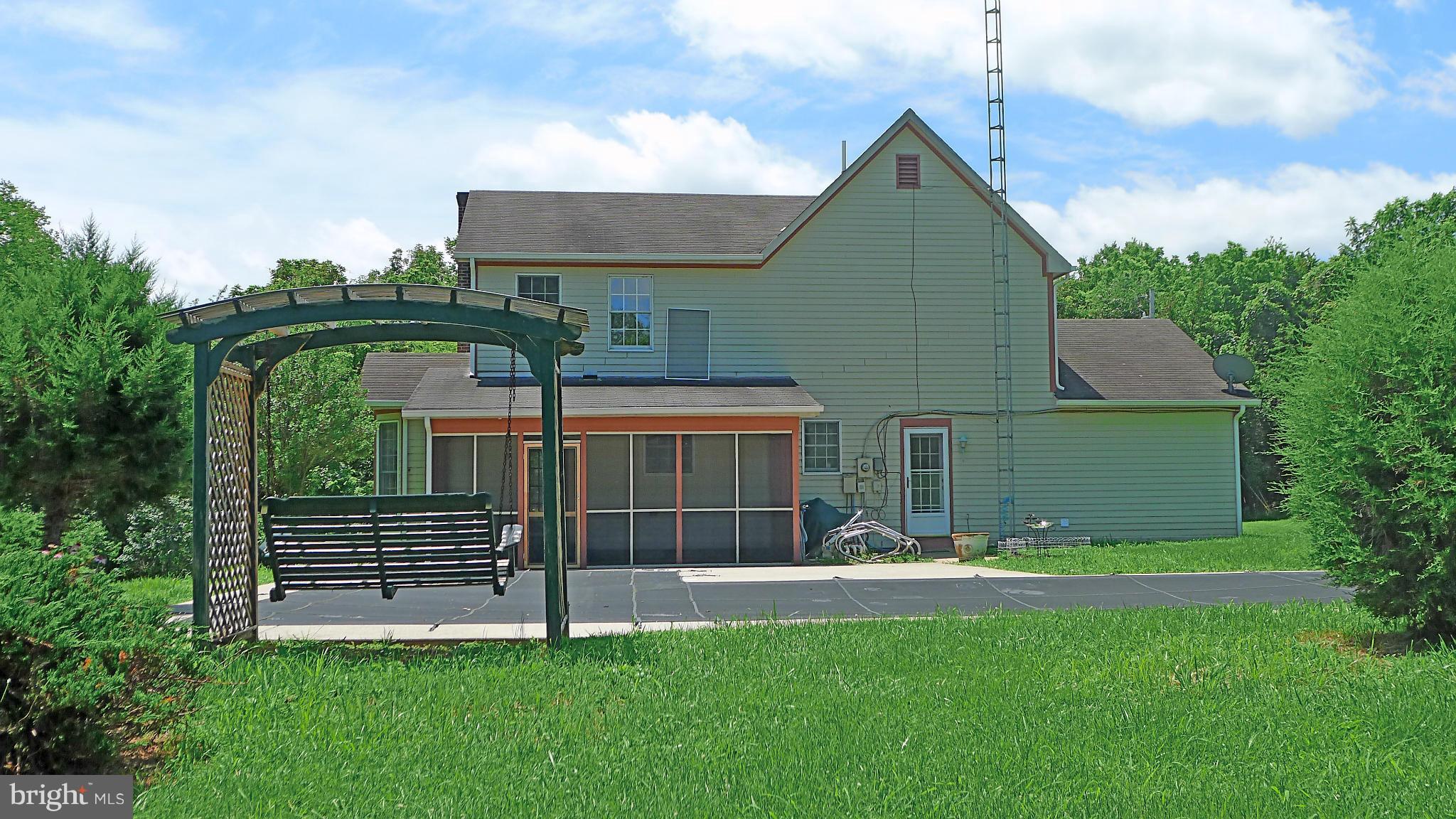 WHITE OAKS - Residential