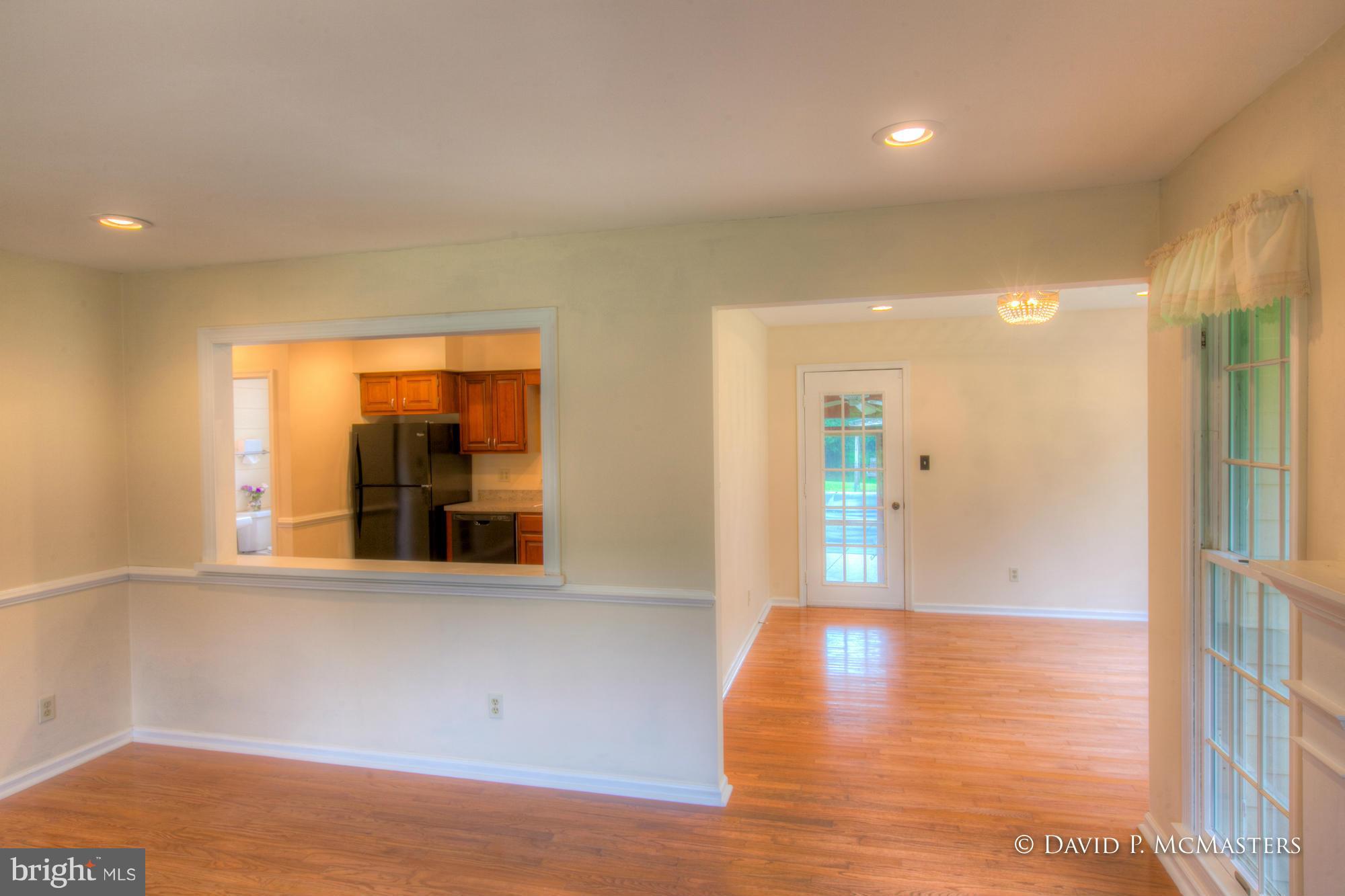 WHITE OAKS - Residential