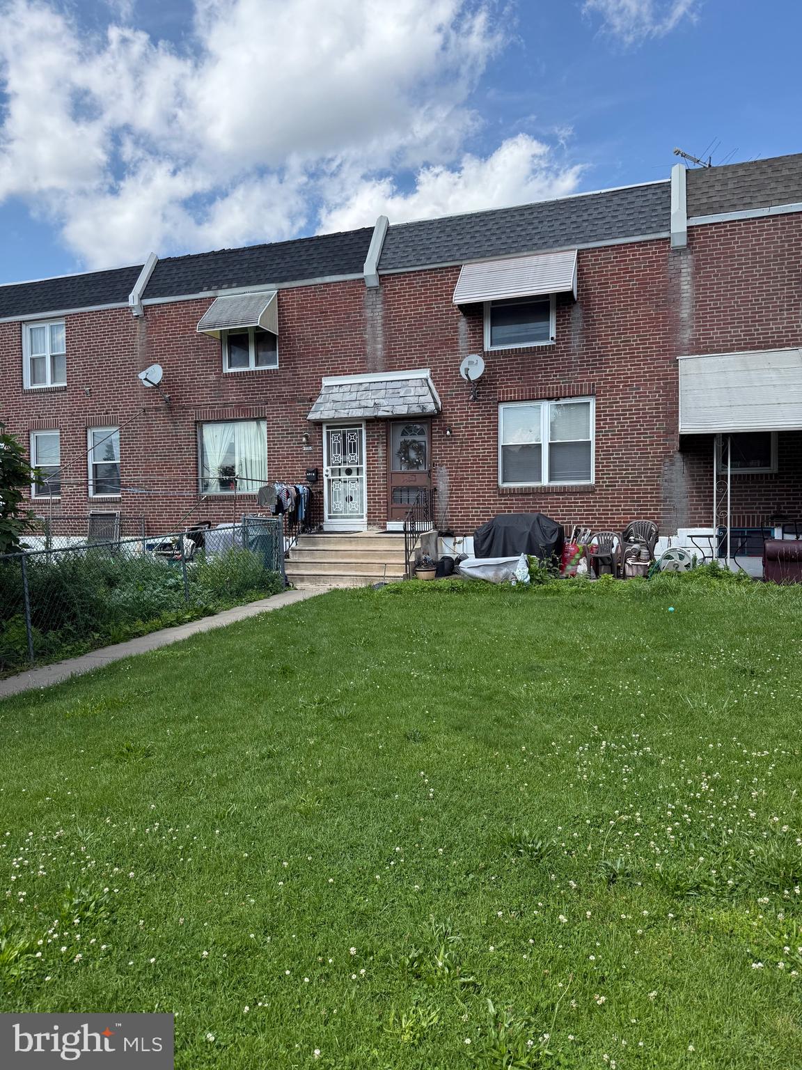 OXFORD CIRCLE - Residential