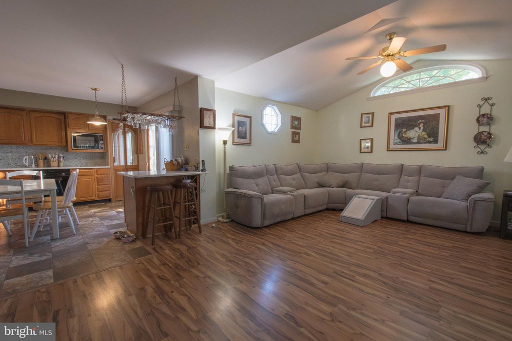Photo of 537 Folsom Avenue, FOLSOM, PA 19033 (MLS # PADE2101518)