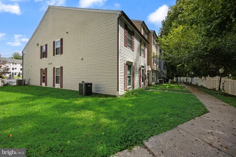MLS: NJCD2125184