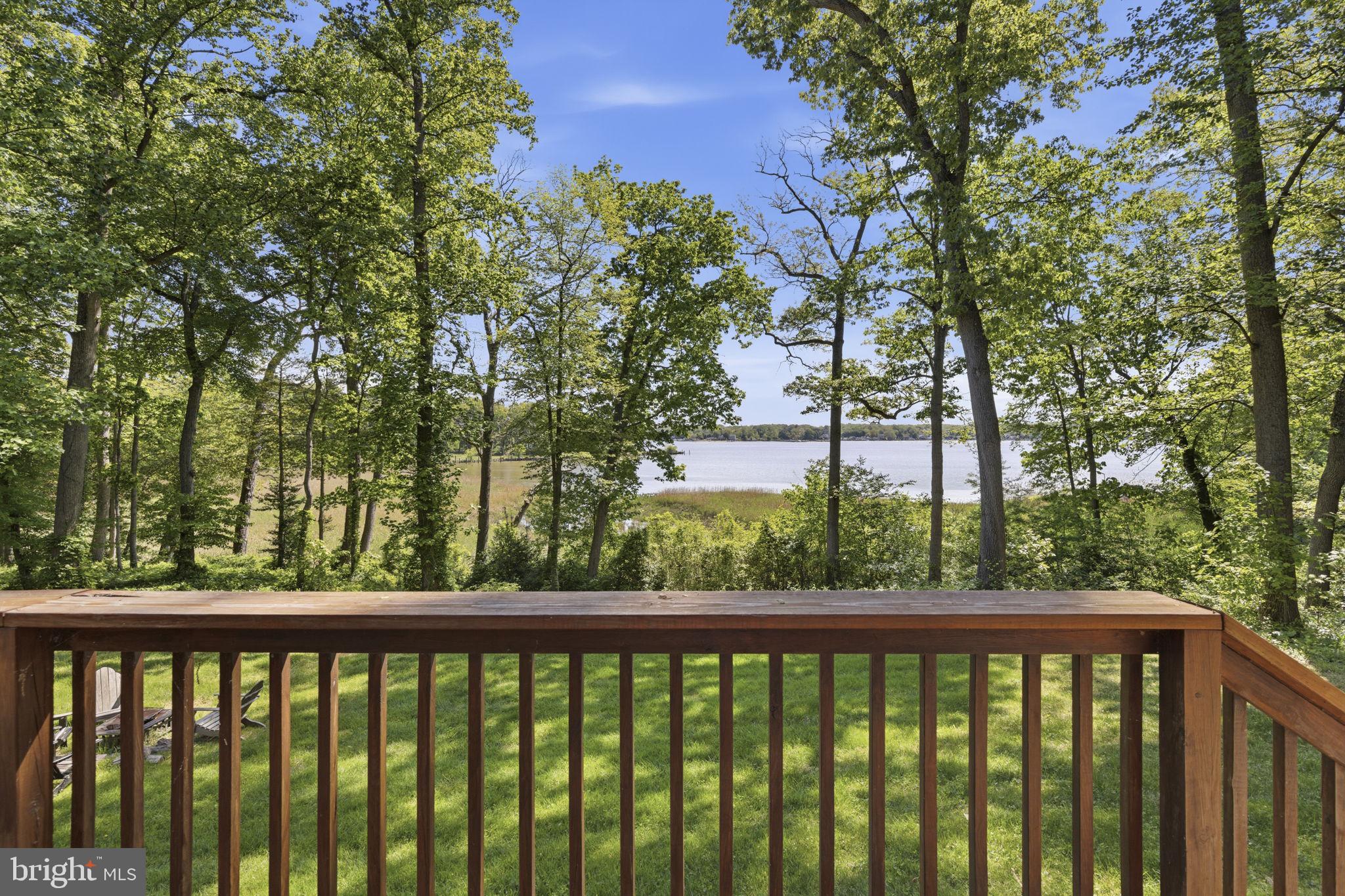 WOODCREST SHORES - Residential