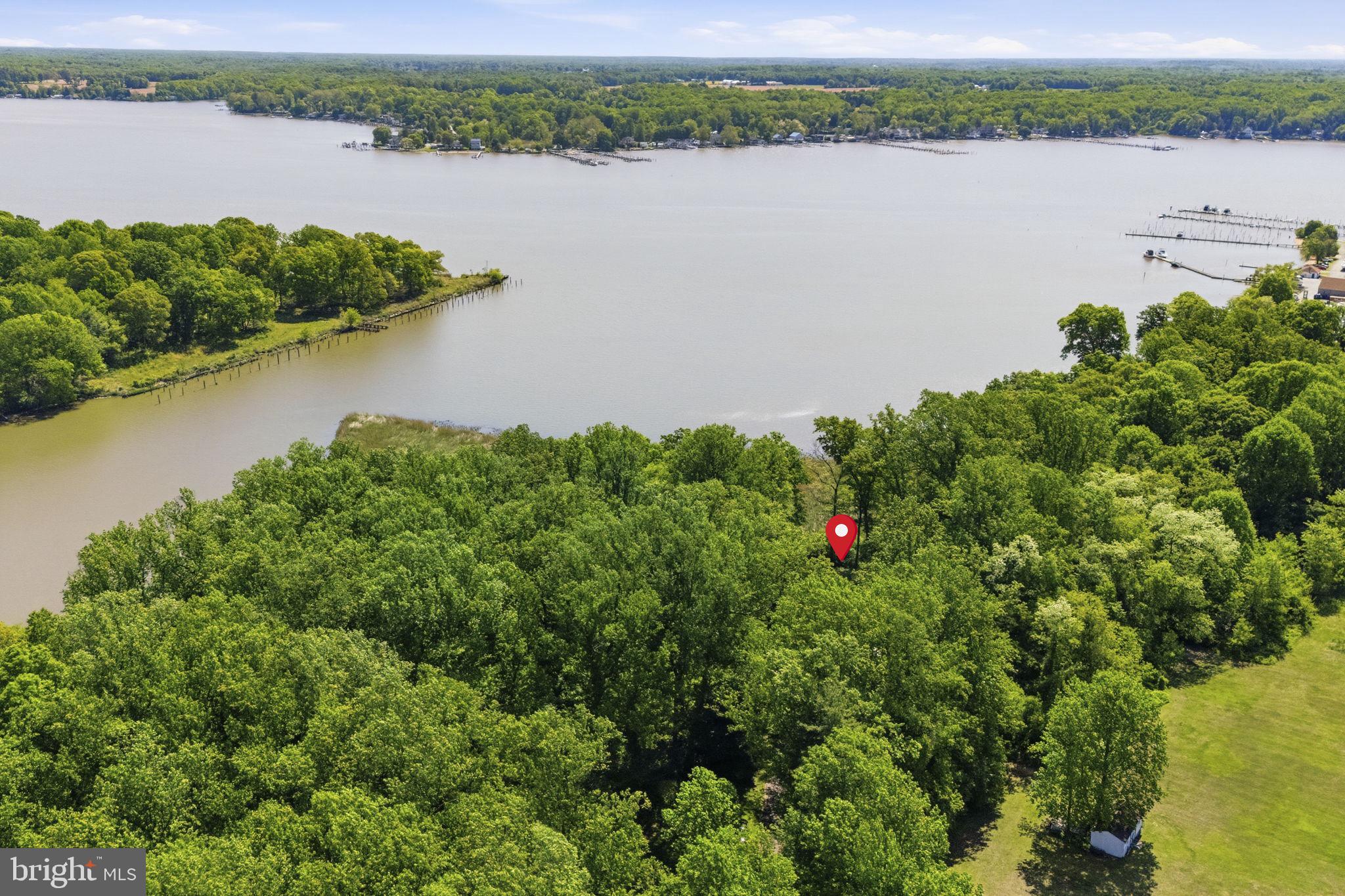 WOODCREST SHORES - Residential