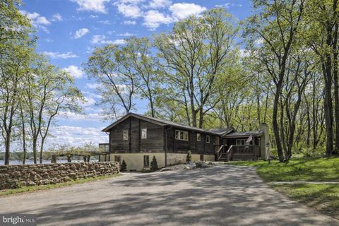 137 PLUM POINT ROAD ELKTON MD 21921