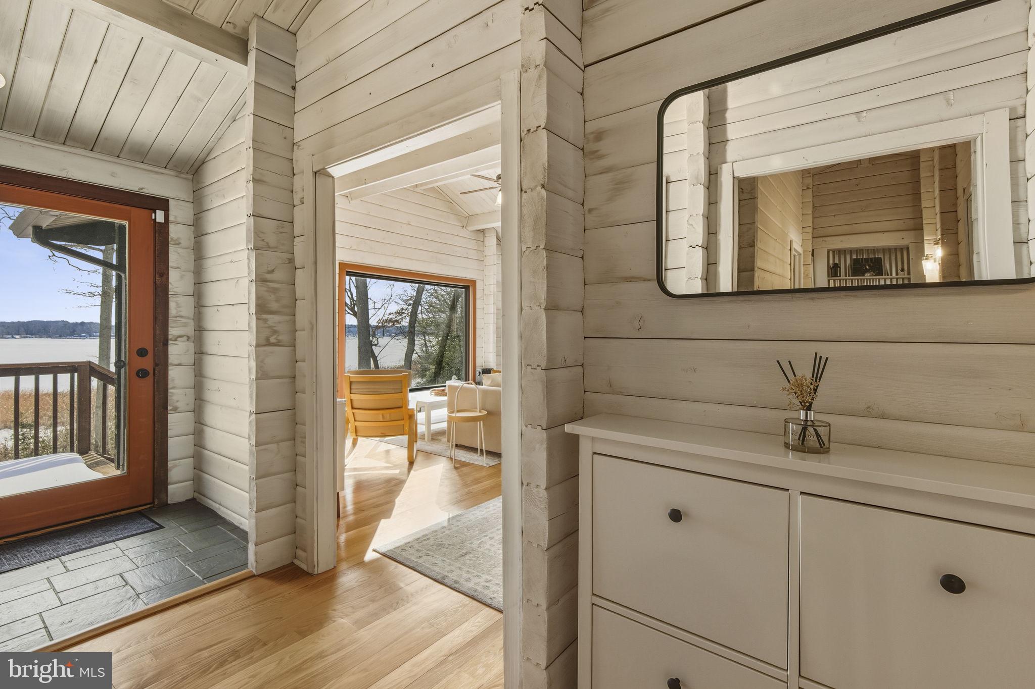 WOODCREST SHORES - Residential