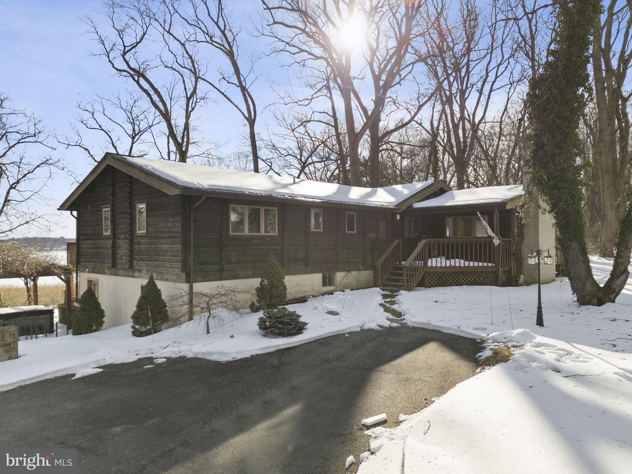 WOODCREST SHORES - Residential