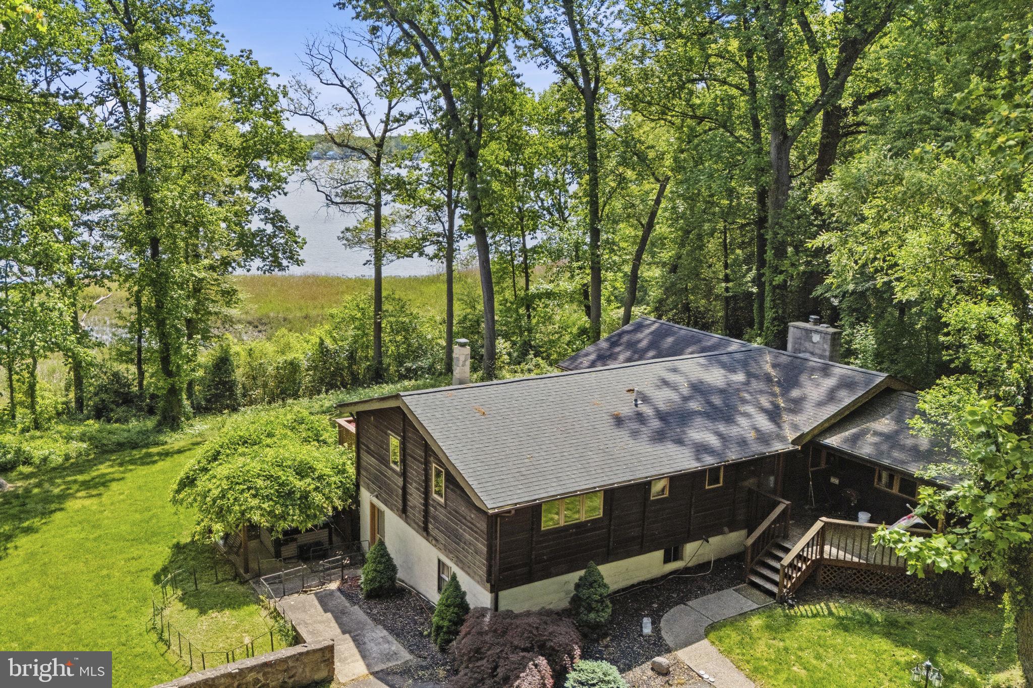 WOODCREST SHORES - Residential