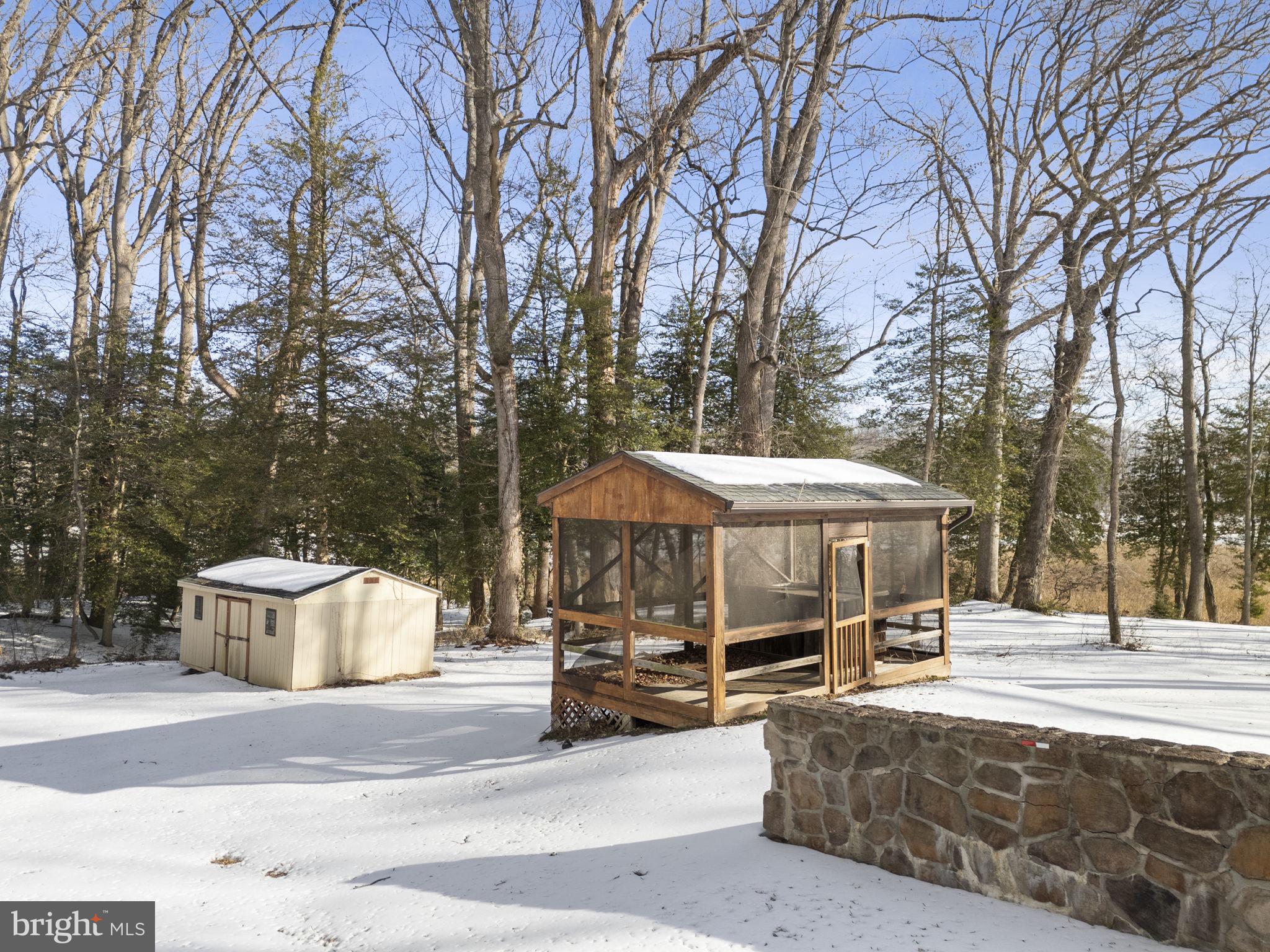 WOODCREST SHORES - Residential