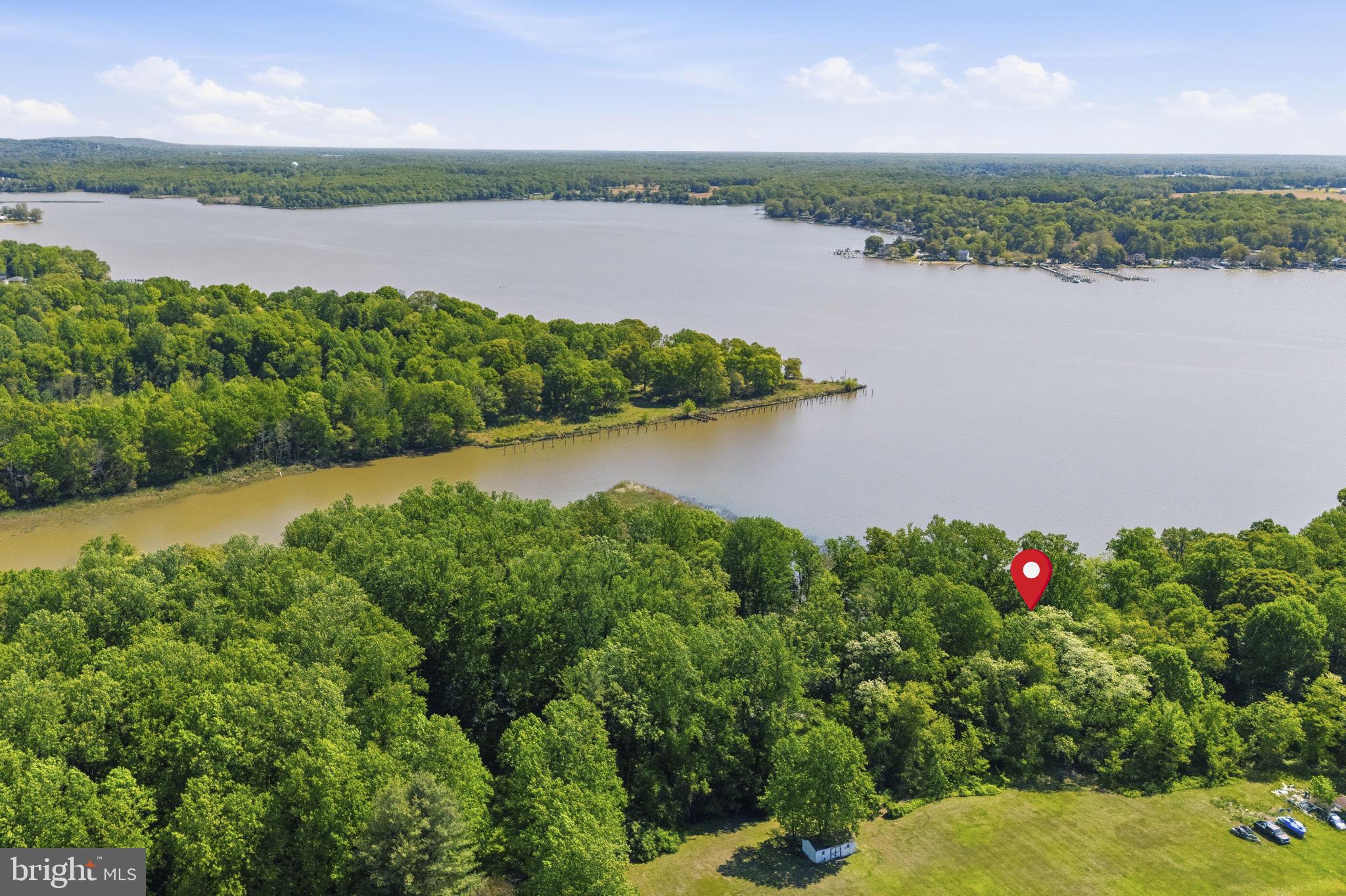 WOODCREST SHORES - Residential