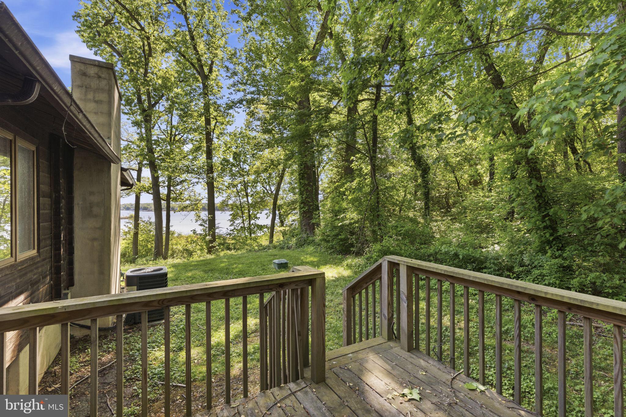 WOODCREST SHORES - Residential