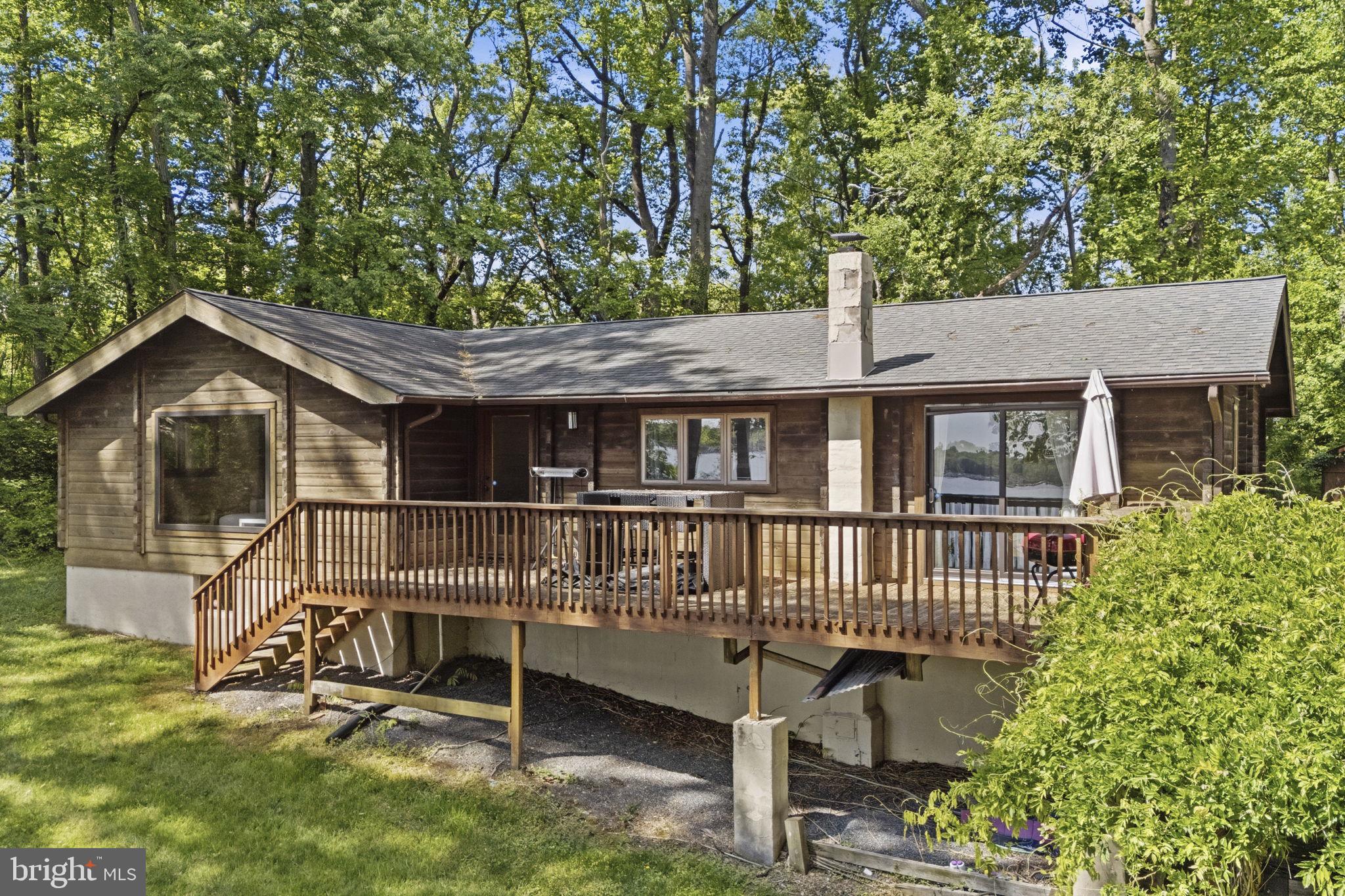 WOODCREST SHORES - Residential