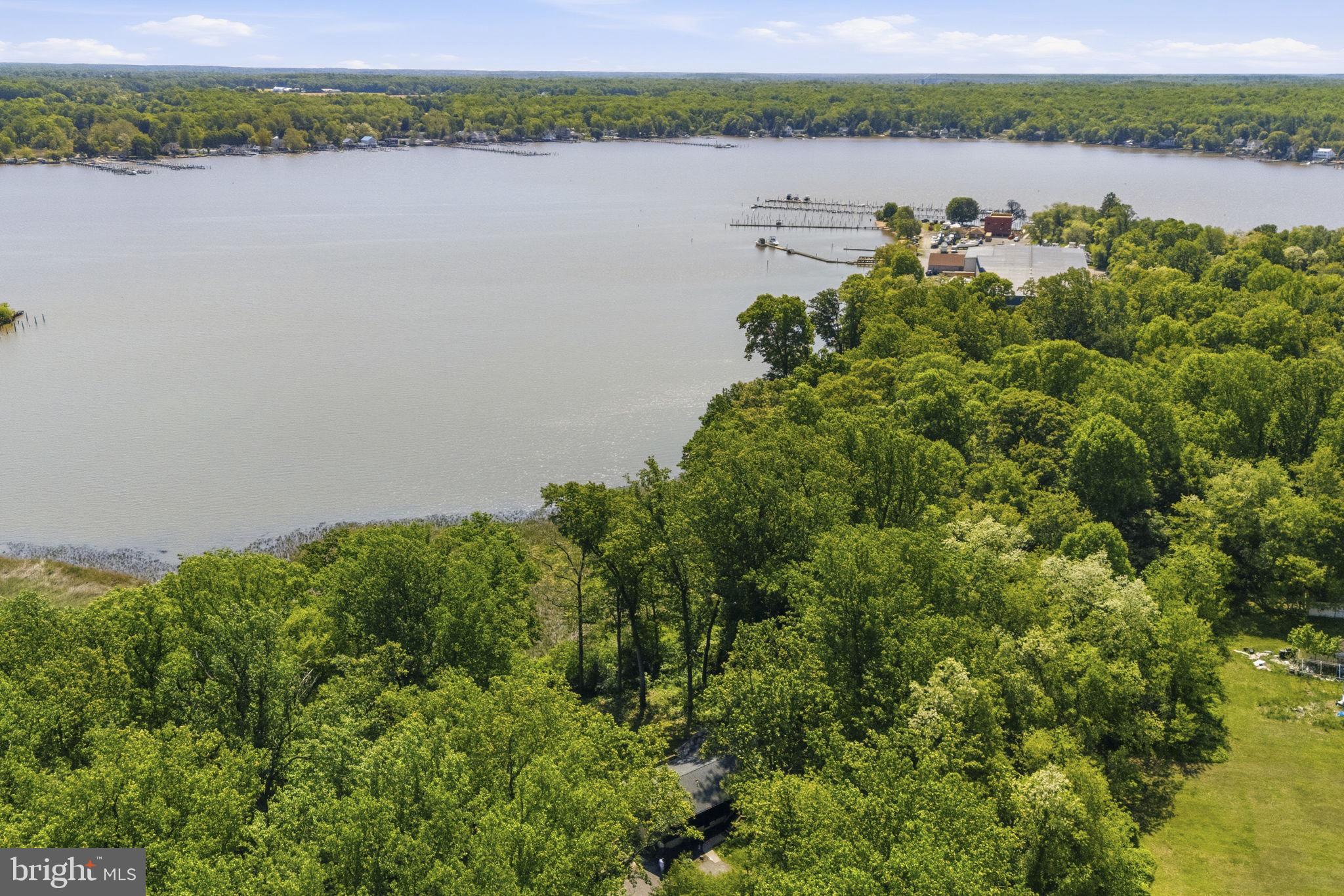 WOODCREST SHORES - Residential