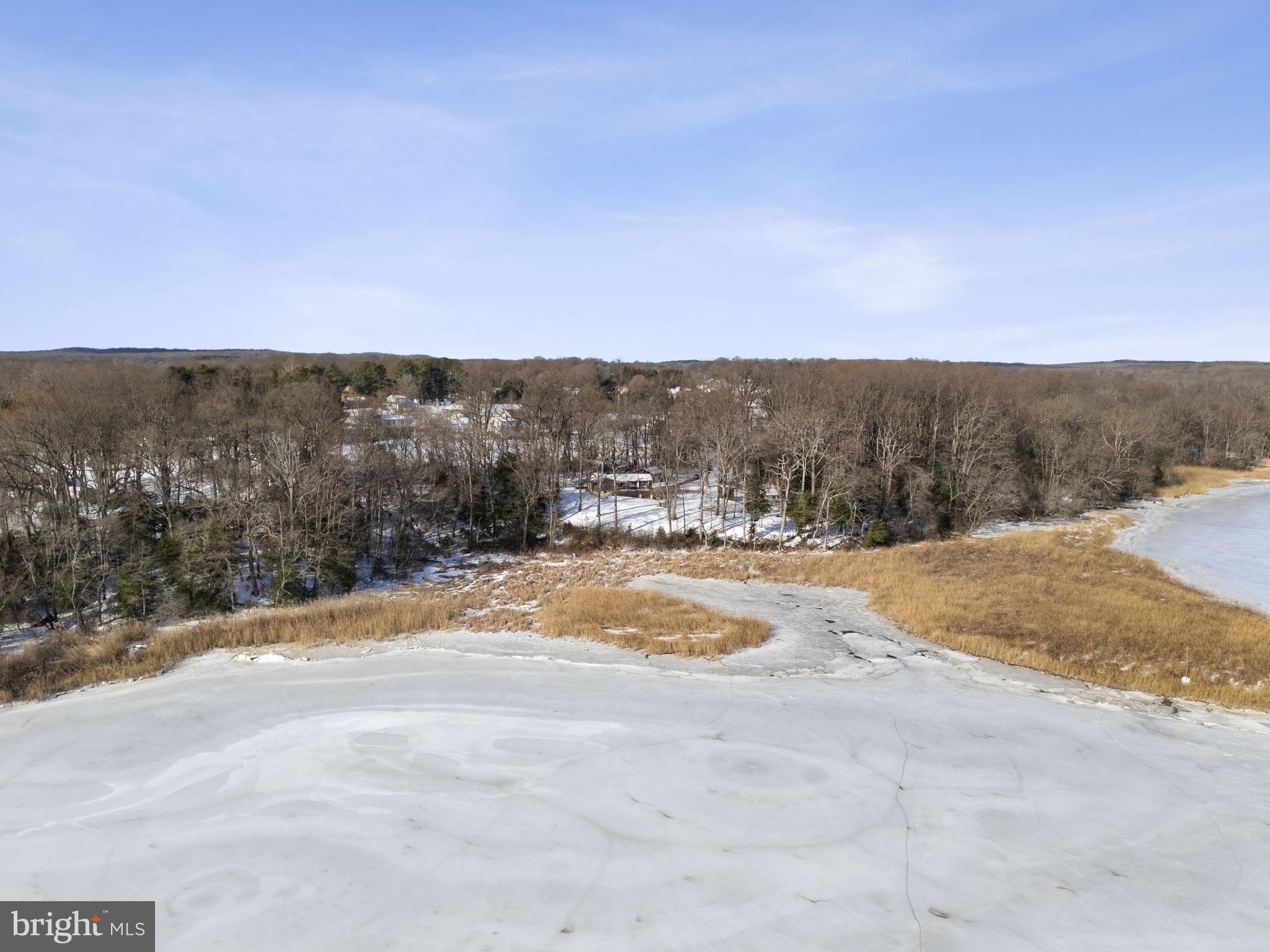 WOODCREST SHORES - Residential