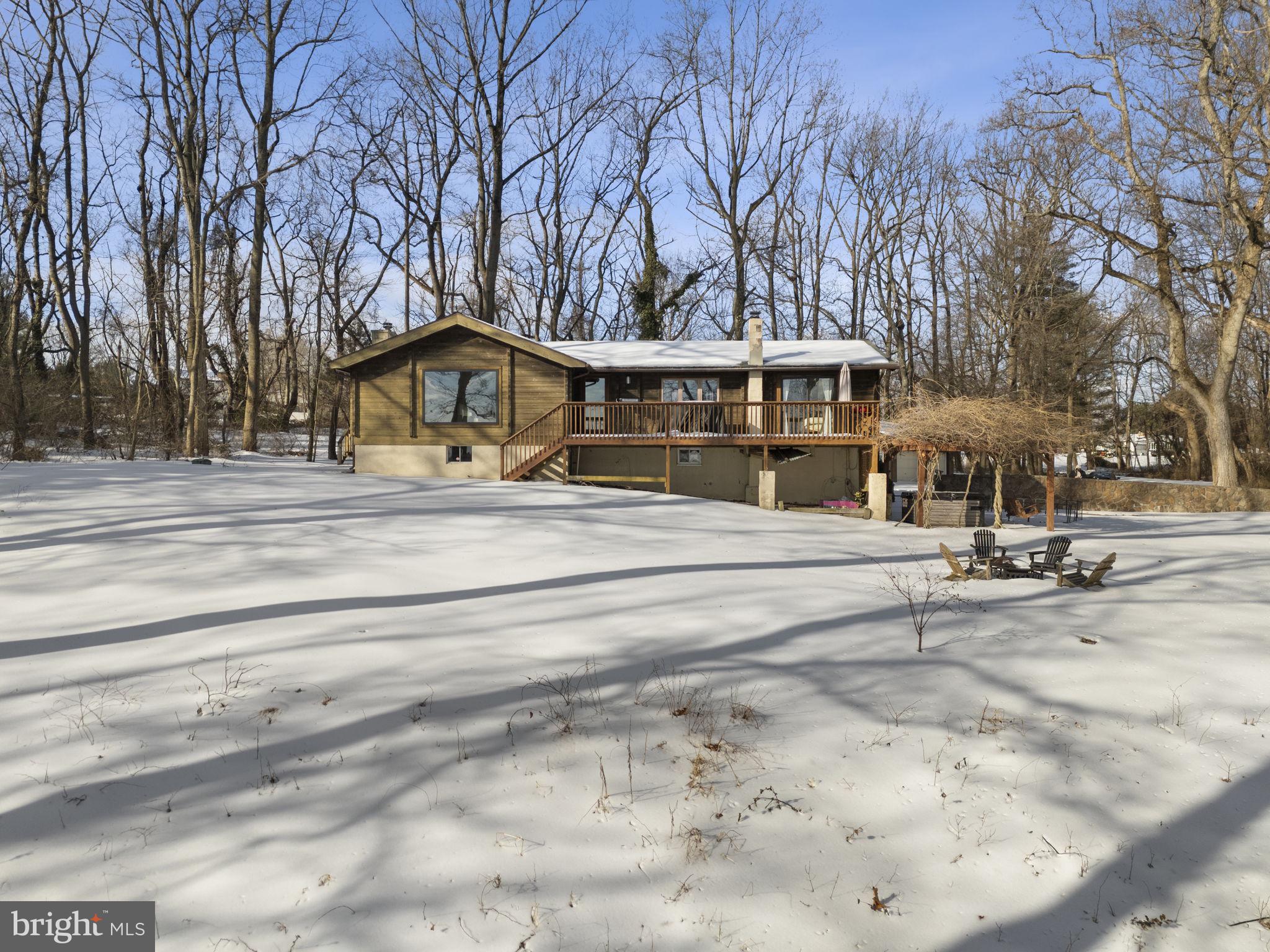 WOODCREST SHORES - Residential