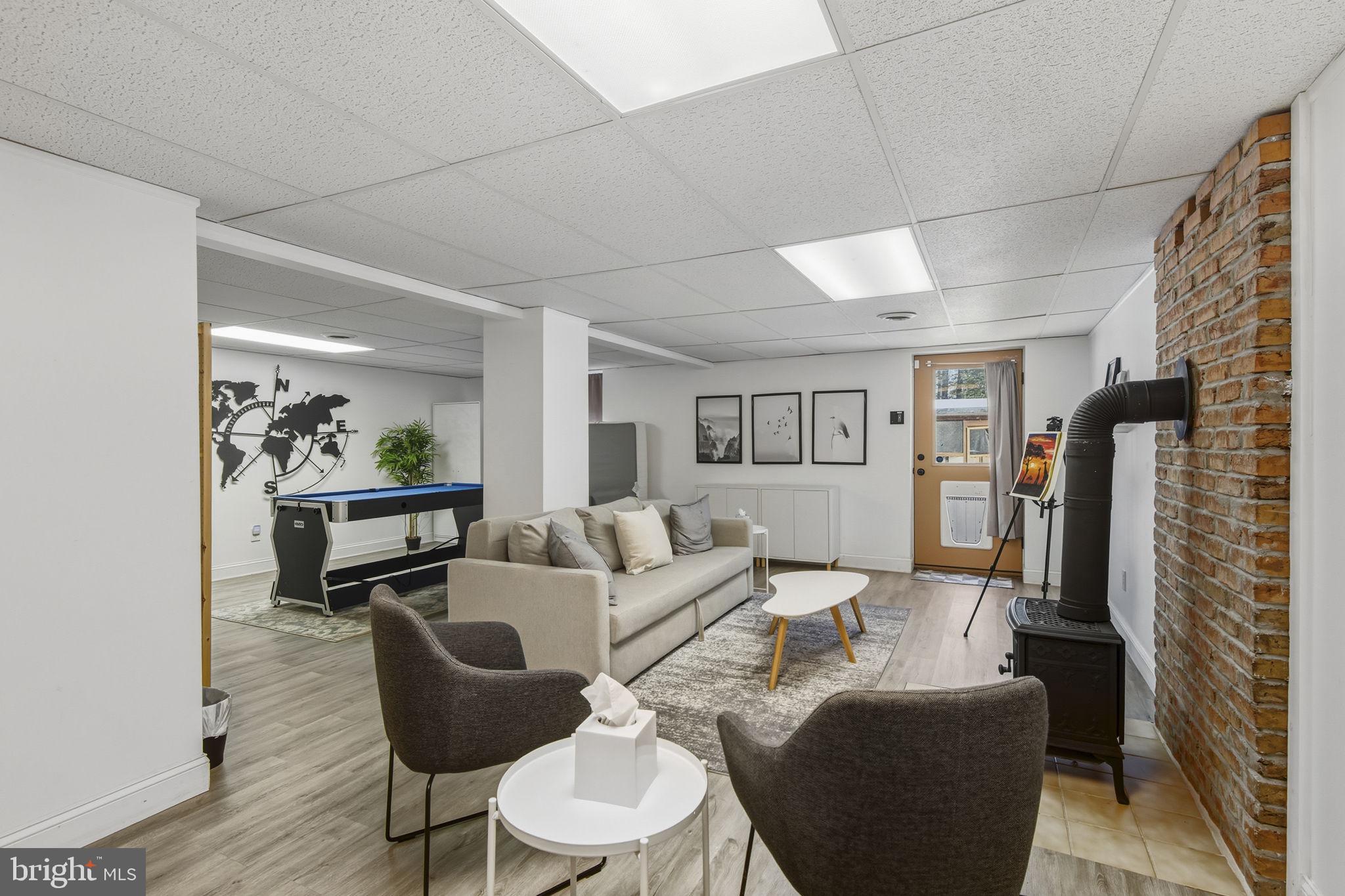 WOODCREST SHORES - Residential