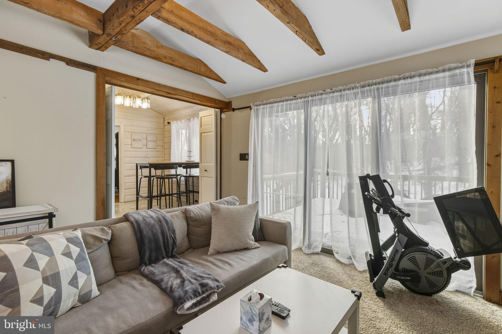WOODCREST SHORES - Residential