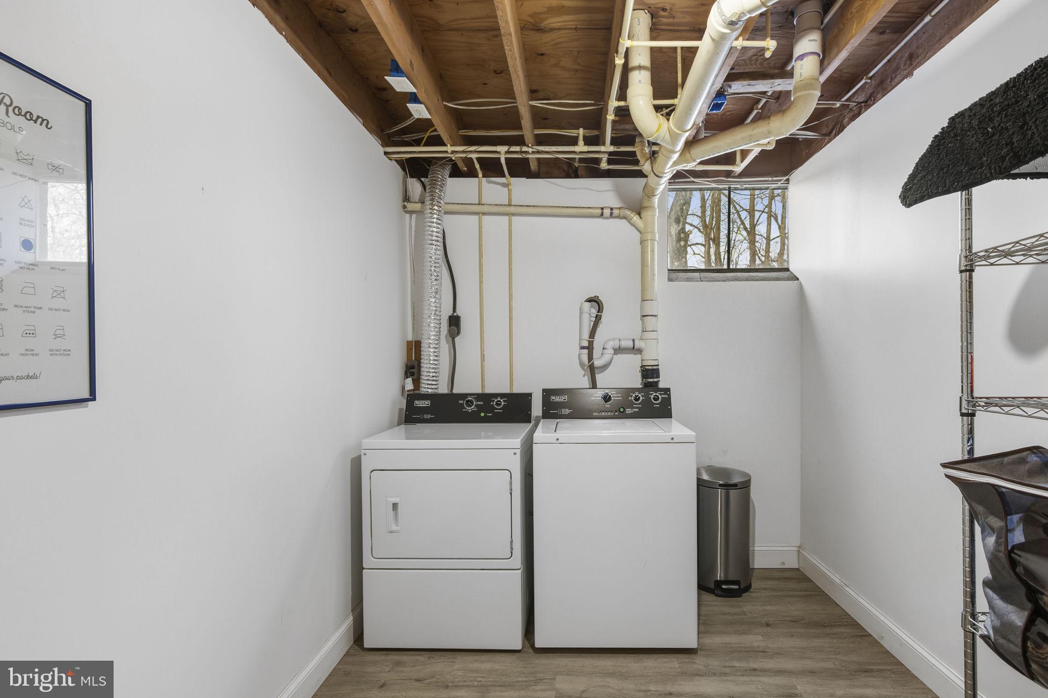 WOODCREST SHORES - Residential