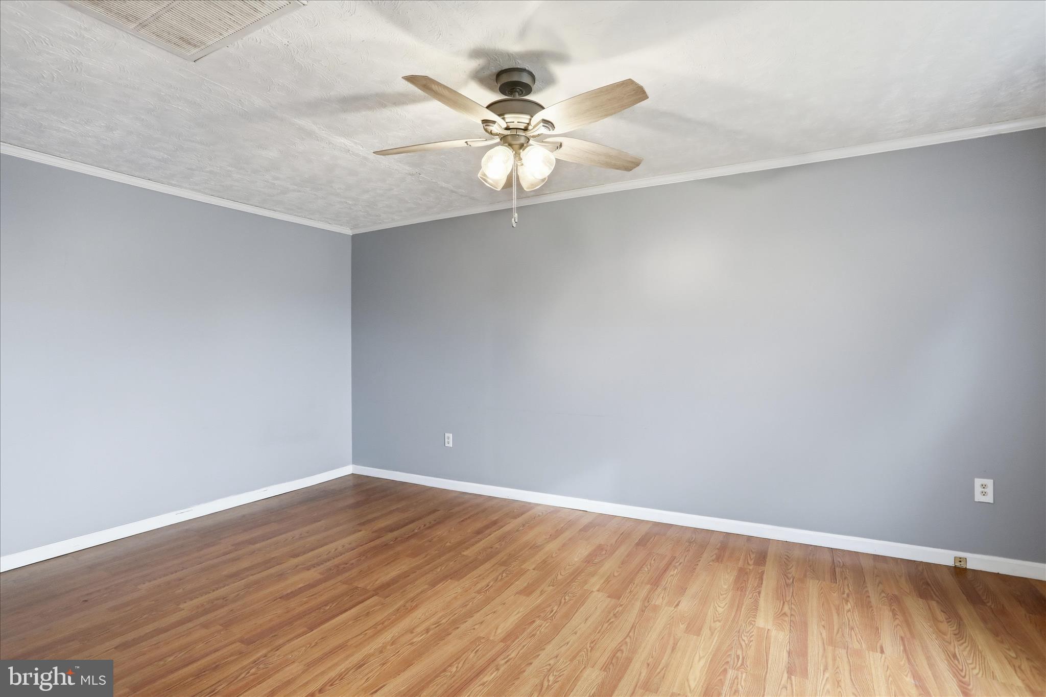 ORCHARD HILLS - Residential Lease