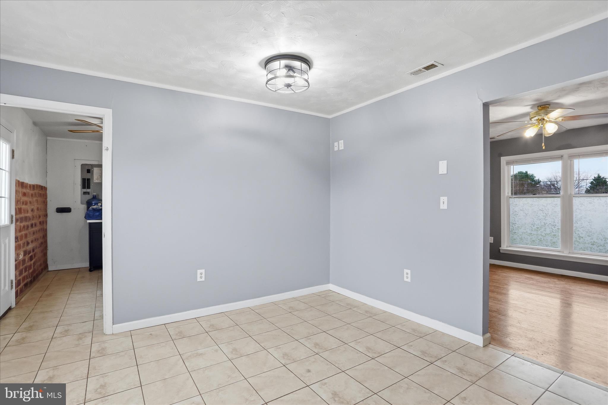 ORCHARD HILLS - Residential Lease