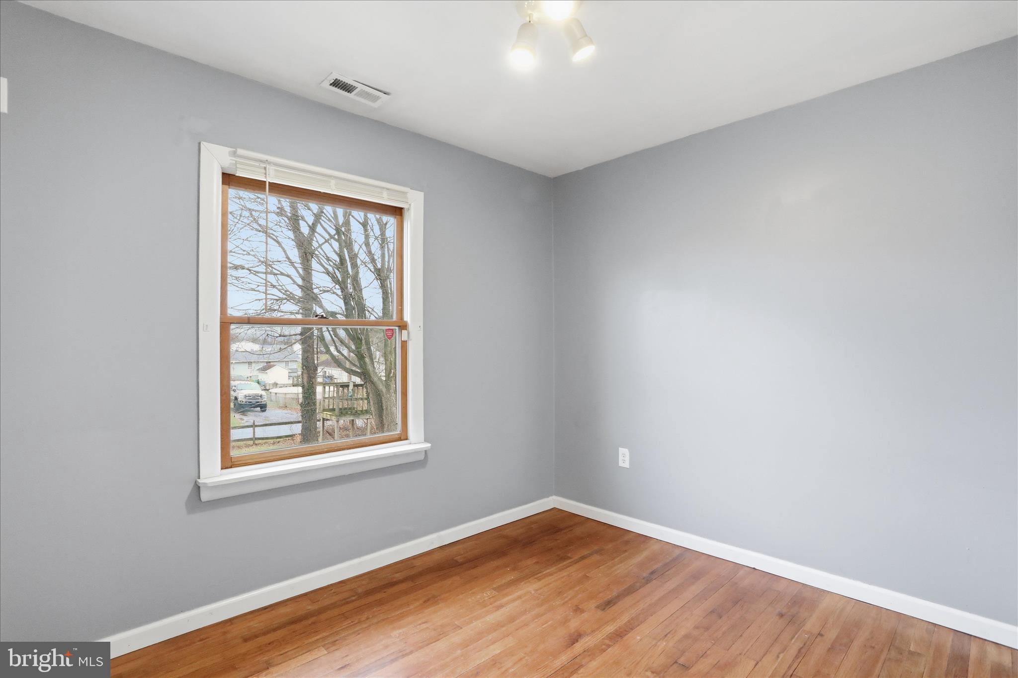 ORCHARD HILLS - Residential Lease